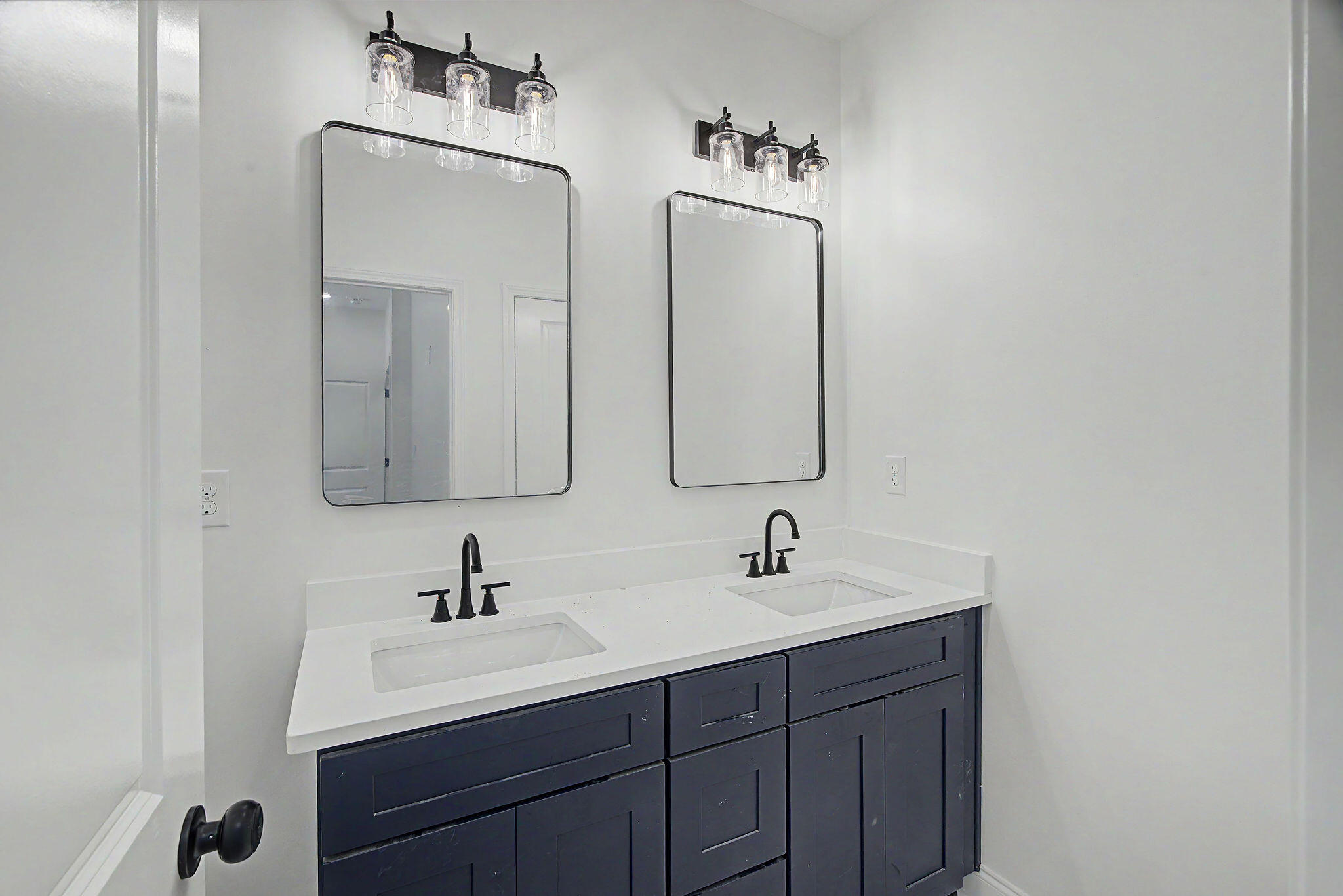 320 Pine Hill Drive Property Photo 25