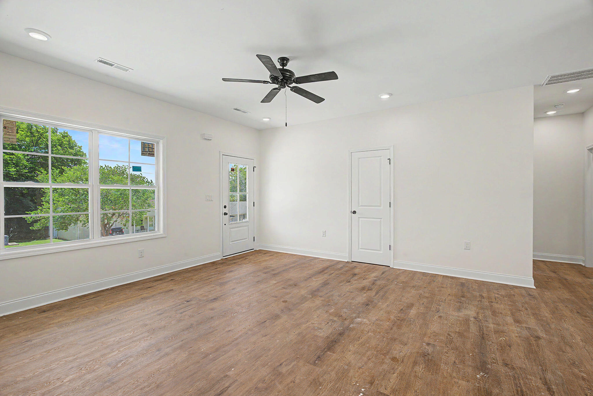 320 Pine Hill Drive Property Photo 28