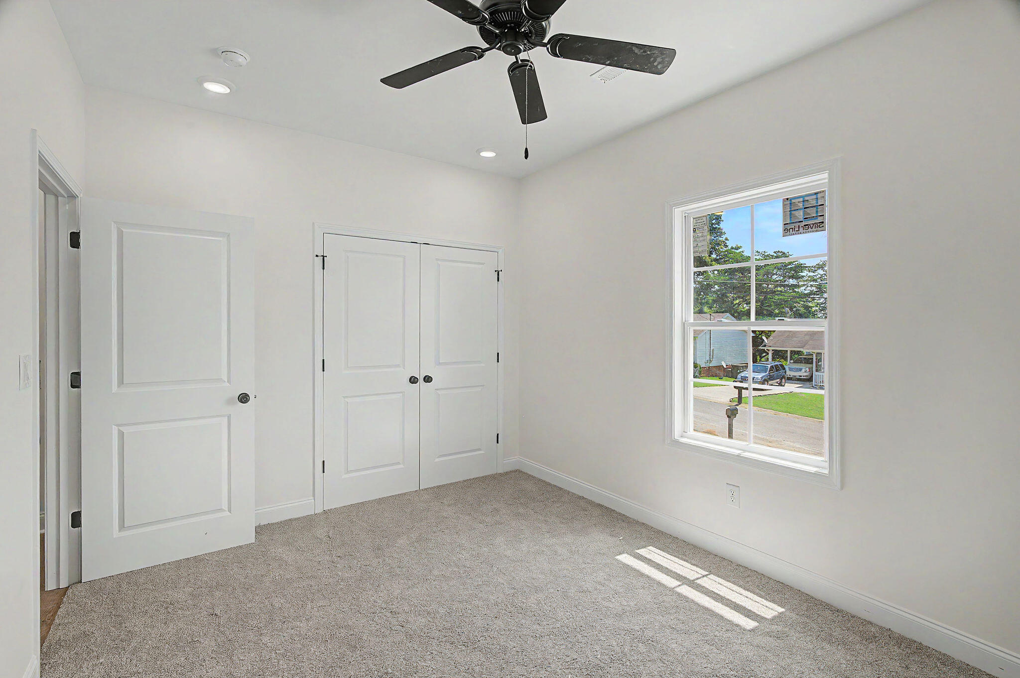 320 Pine Hill Drive Property Photo 35