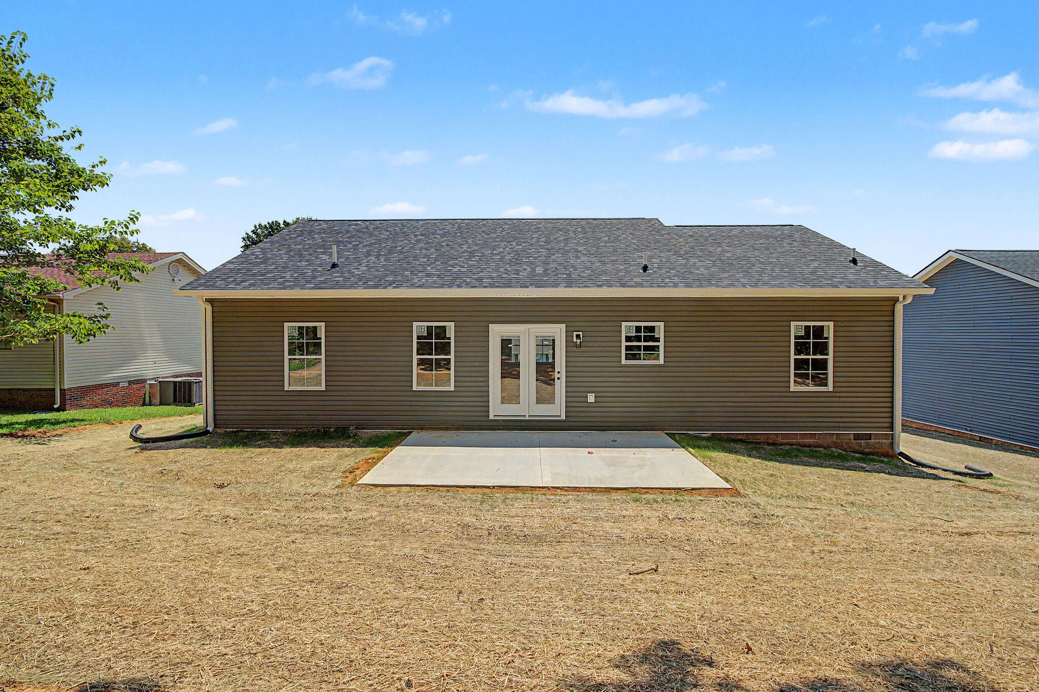 320 Pine Hill Drive Property Photo 37