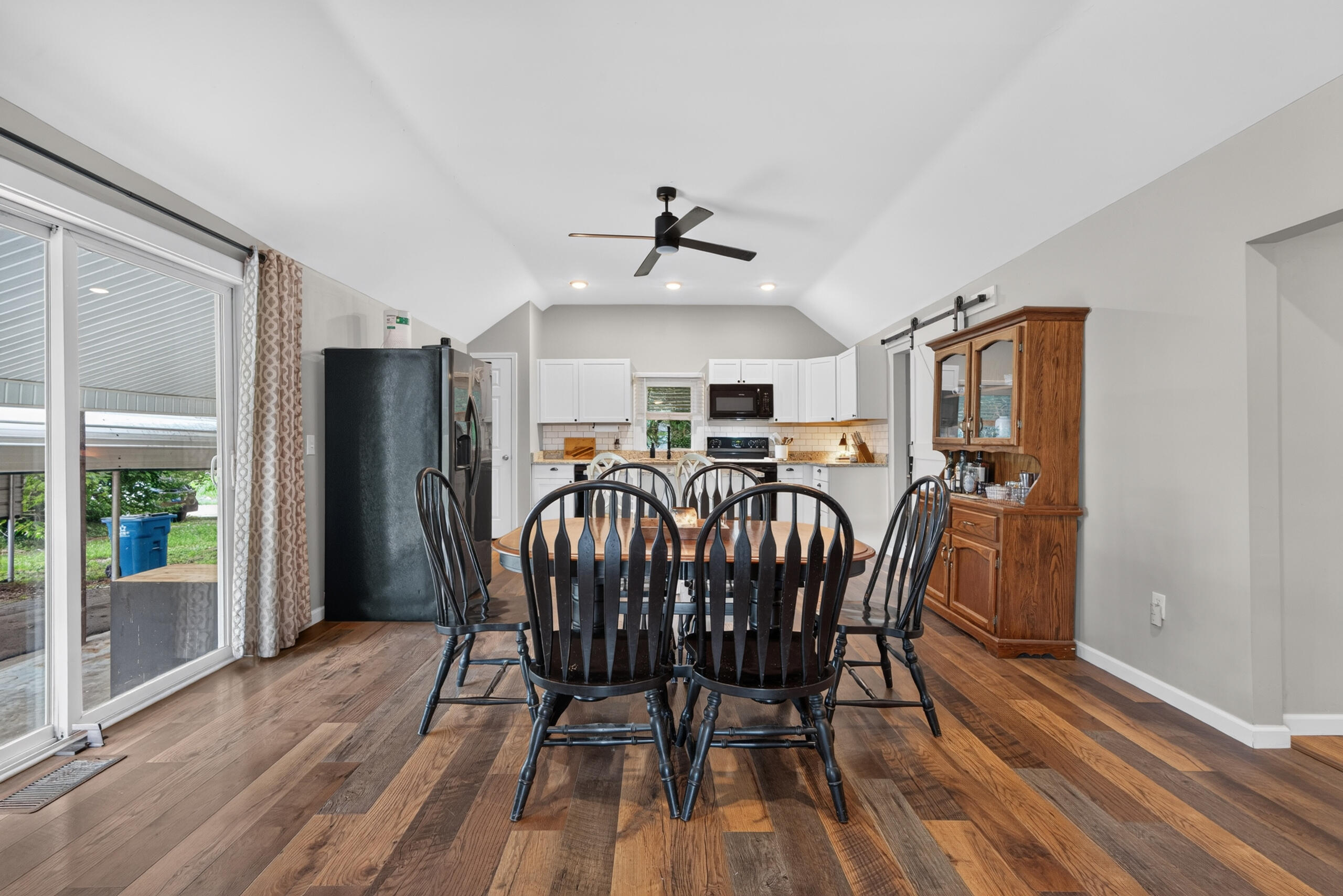 1466 Harrodsburg Road Property Photo 11