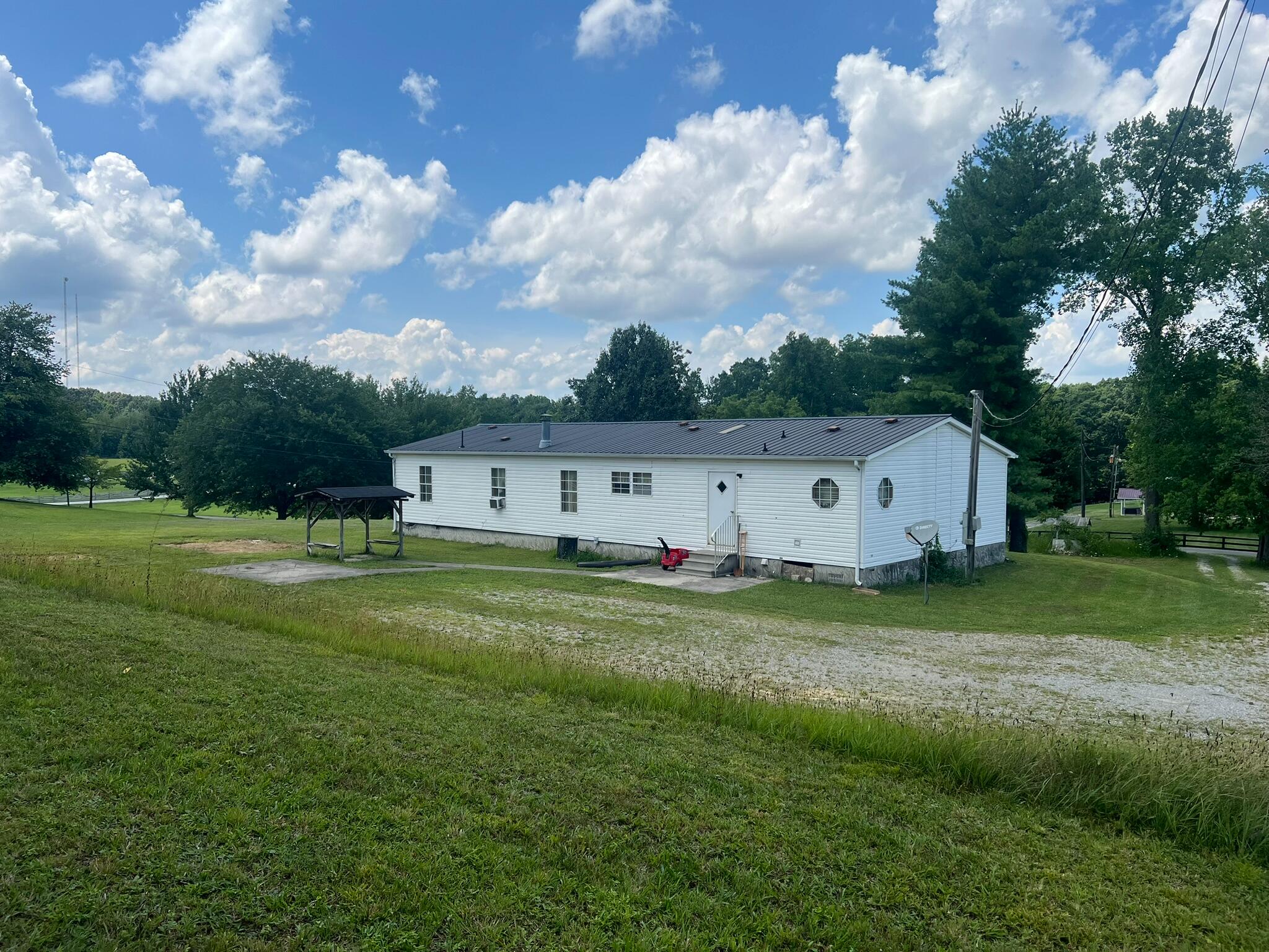 298 S Combs Avenue Property Photo 6