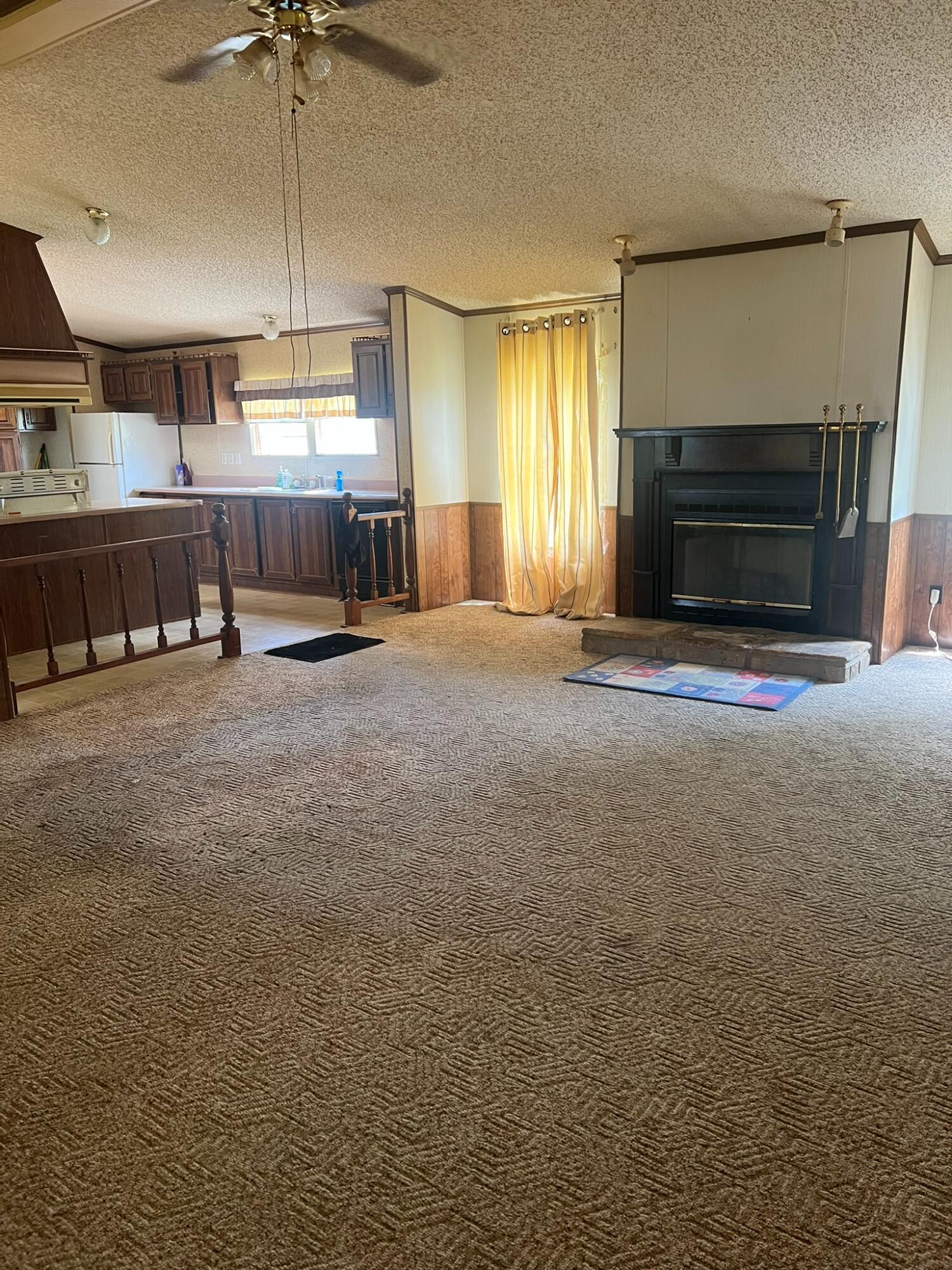 298 S Combs Avenue Property Photo 12
