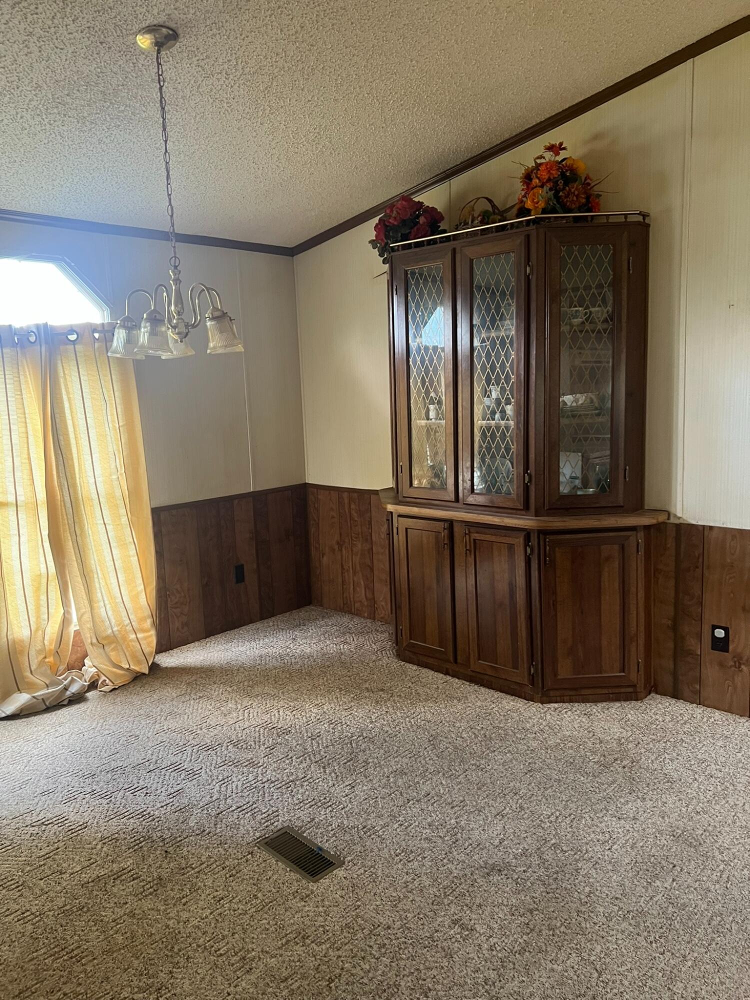 298 S Combs Avenue Property Photo 15