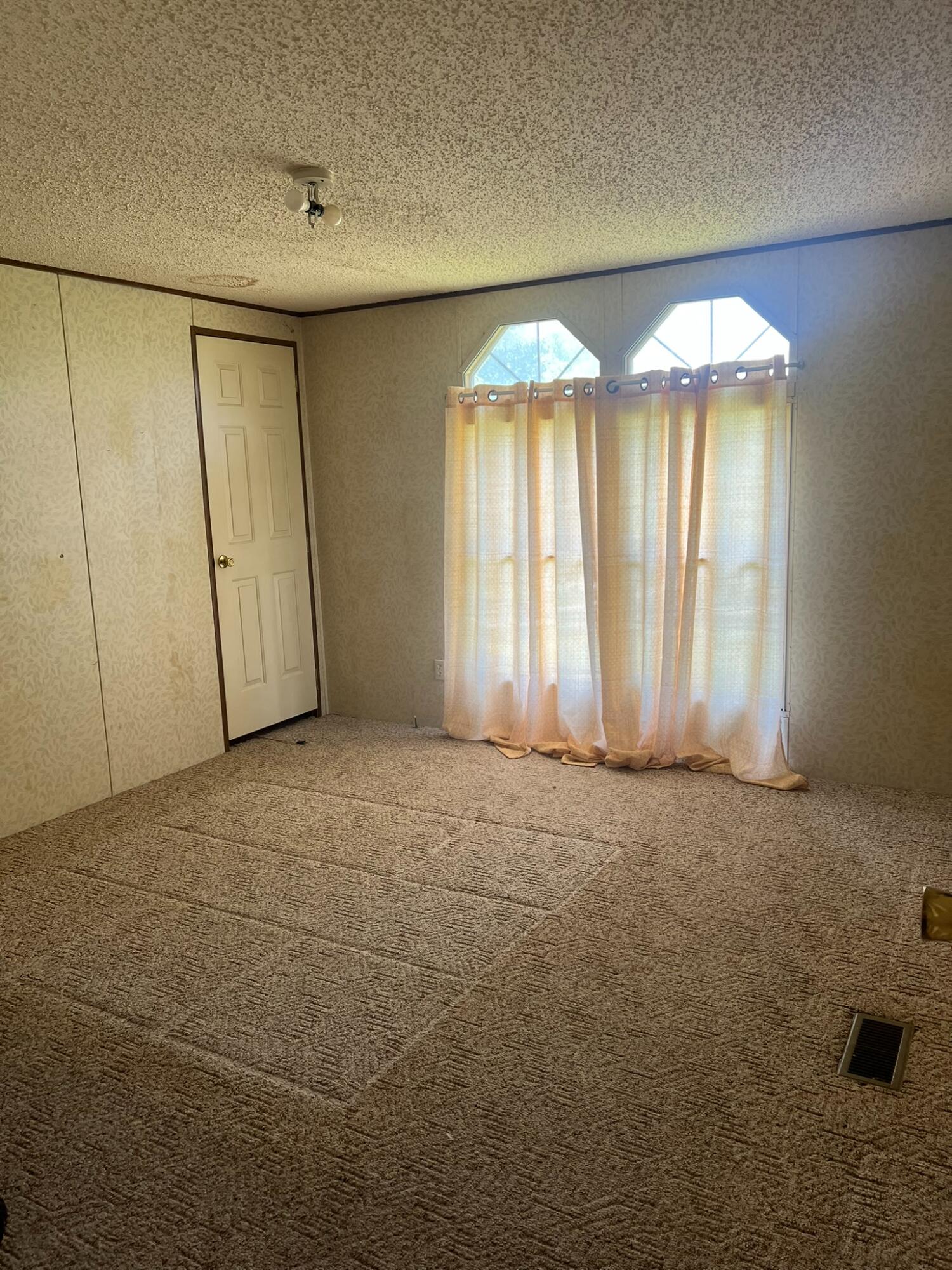 298 S Combs Avenue Property Photo 20