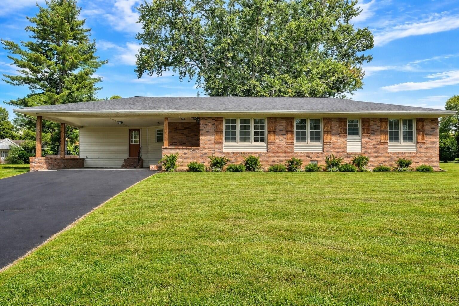 207 Donna Drive