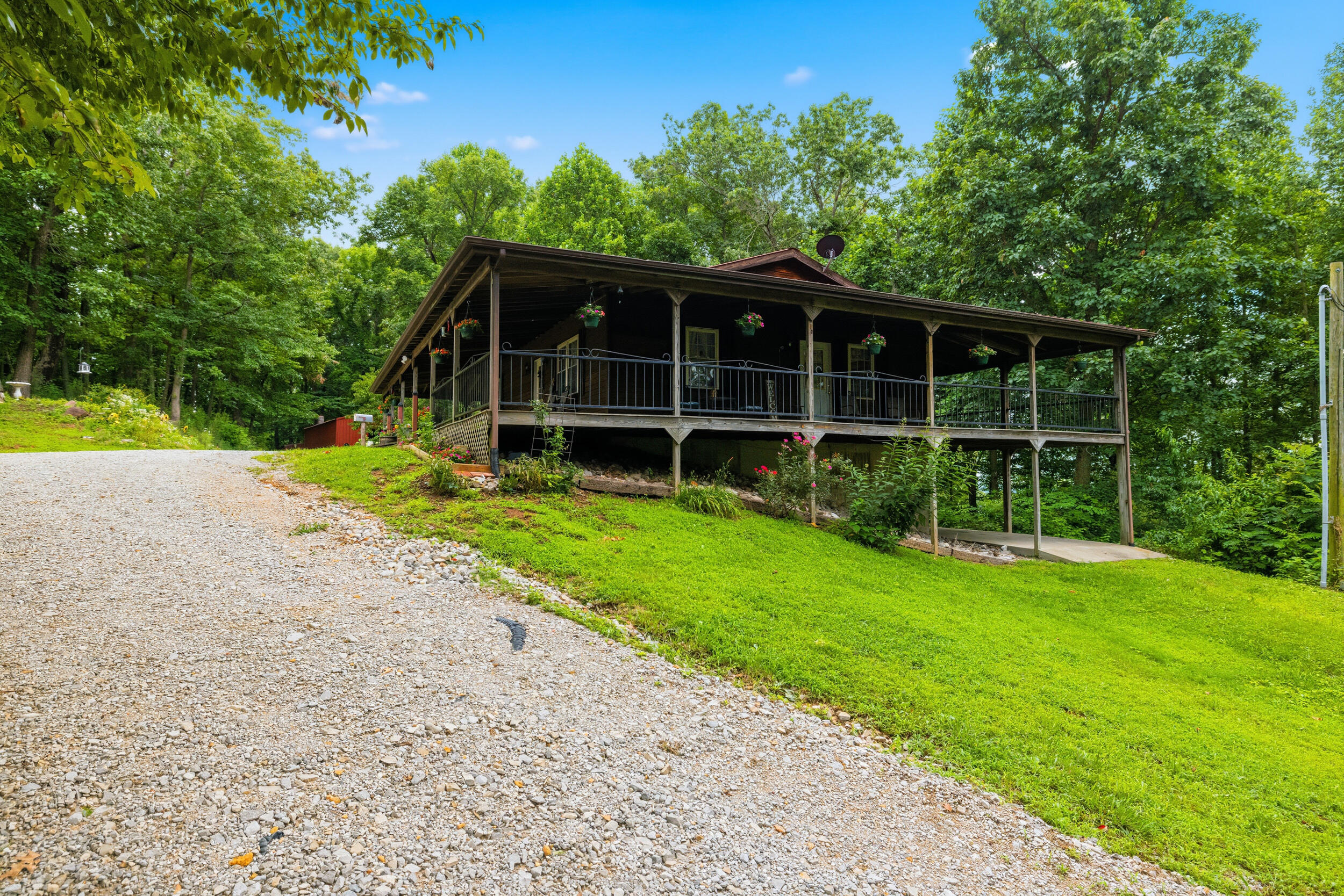 582 High Ridge Tower Road Property Photo 4