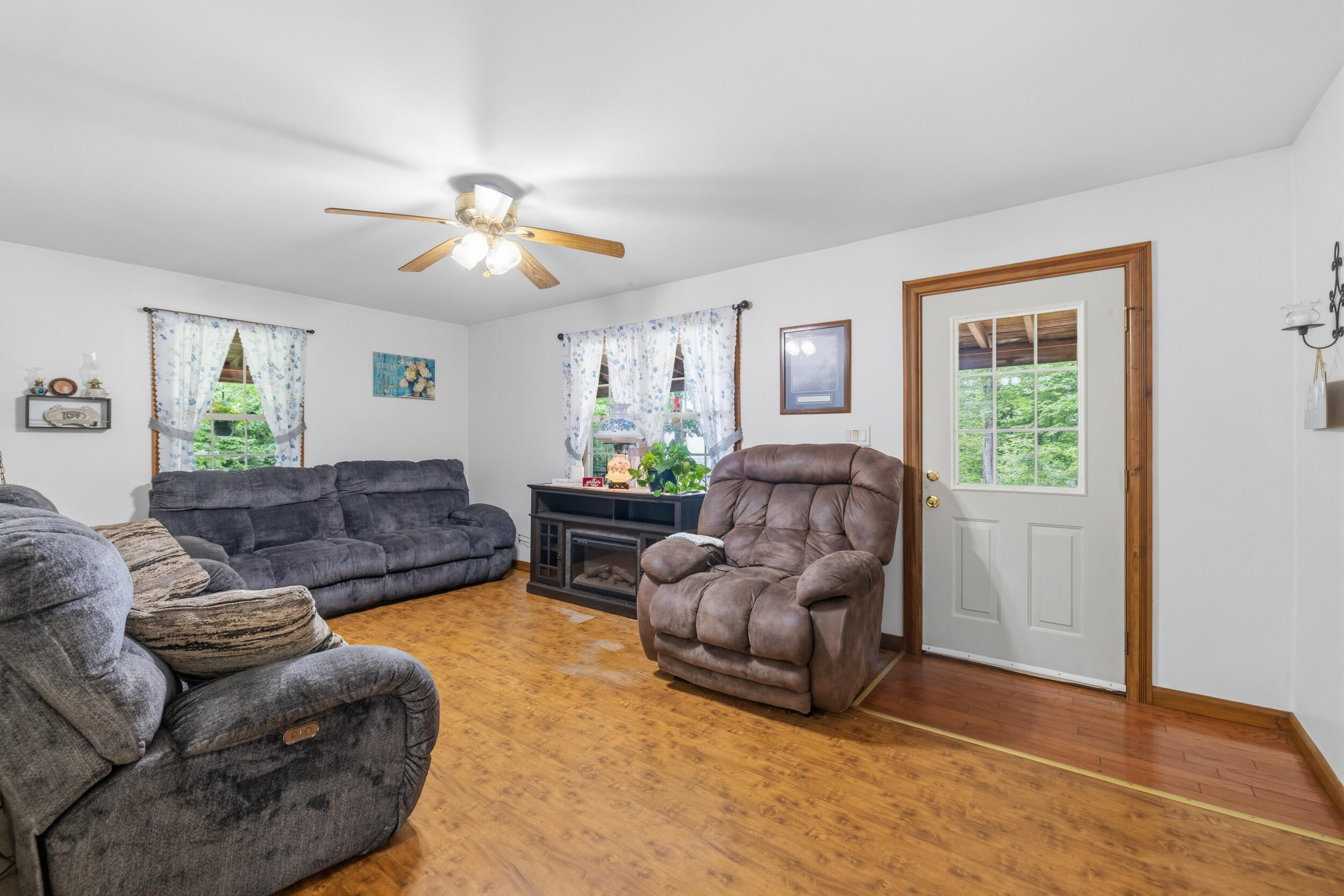 582 High Ridge Tower Road Property Photo 11