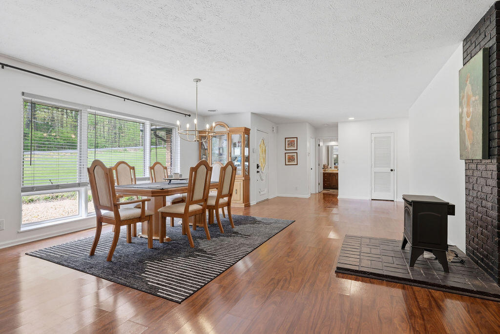 1601 Shallow Creek Circle Property Photo 6