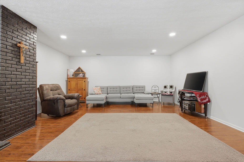1601 Shallow Creek Circle Property Photo 7