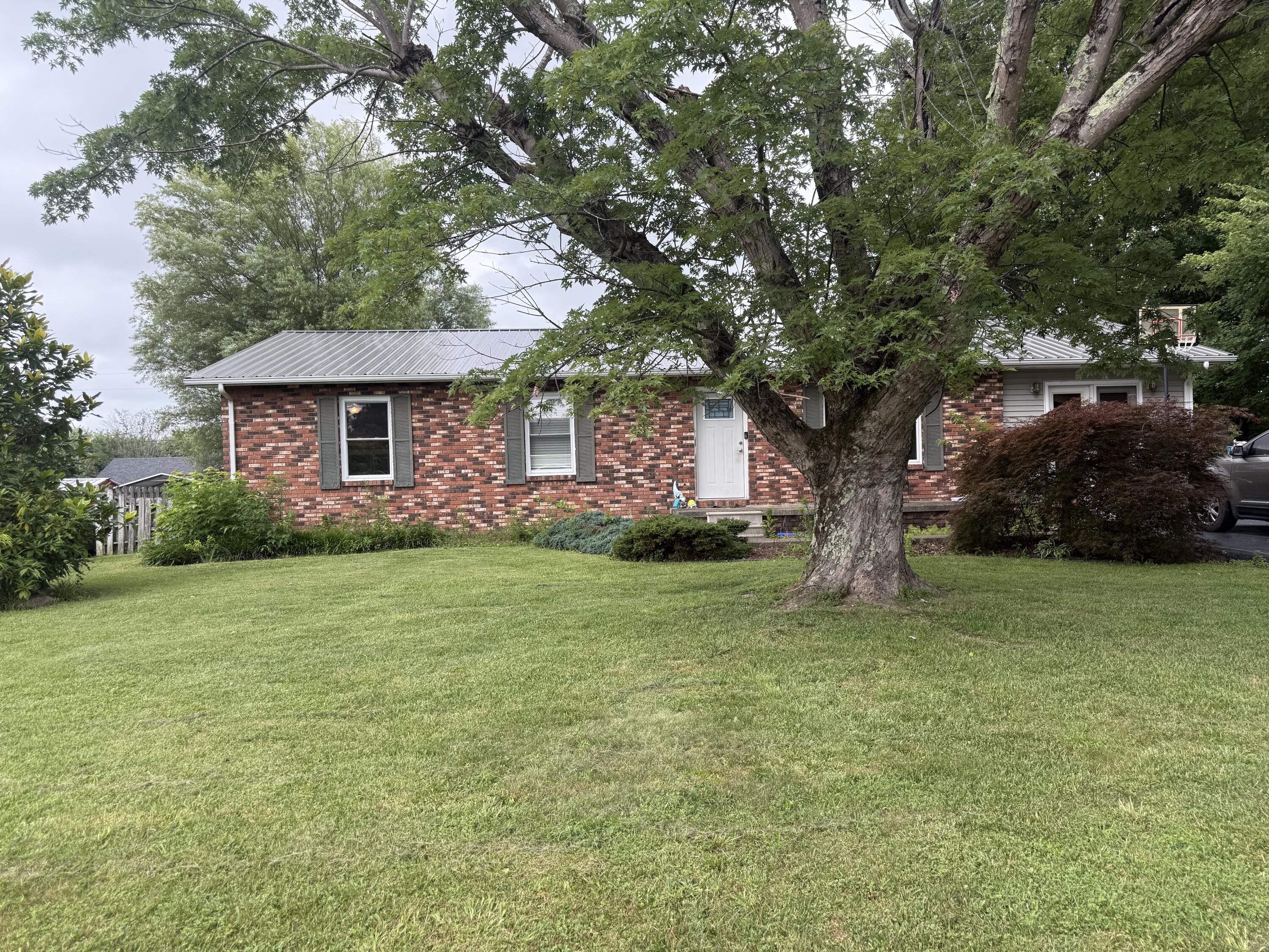 3015 Mountain Springs Drive Property Photo 2