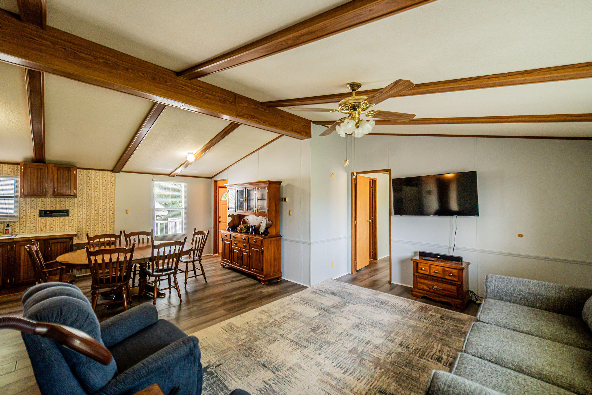 934 Cantrell Road Property Photo 5