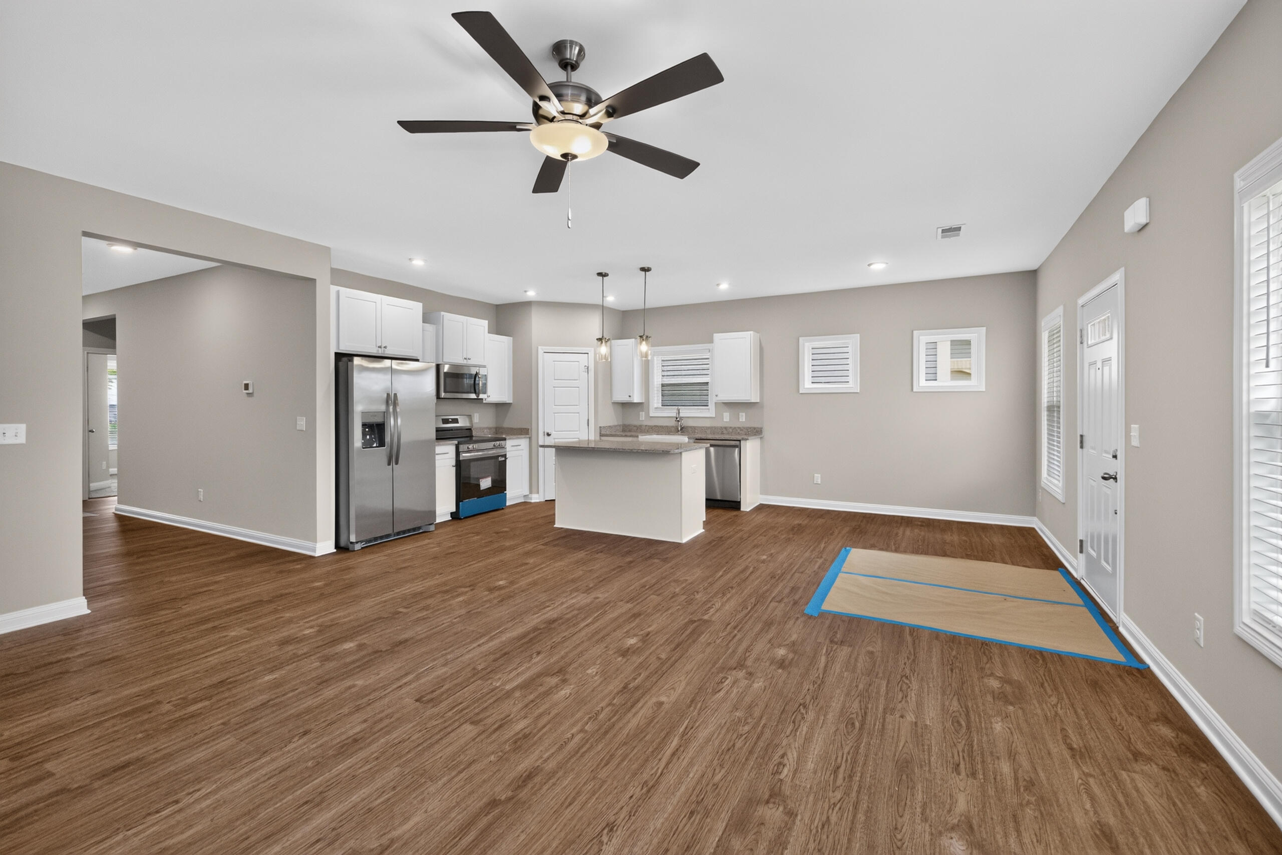 553 Shropshire Avenue Property Photo 4