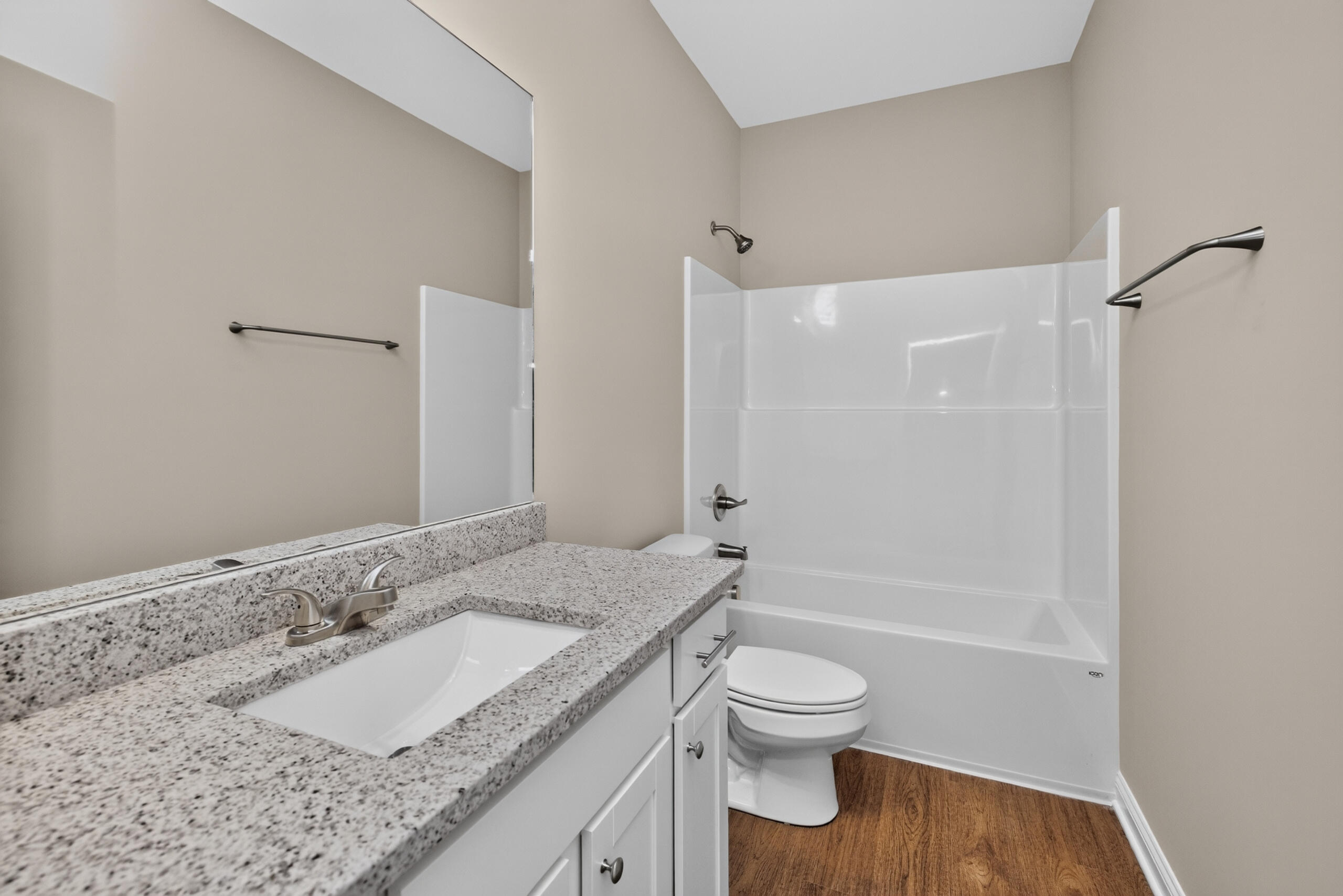 553 Shropshire Avenue Property Photo 17