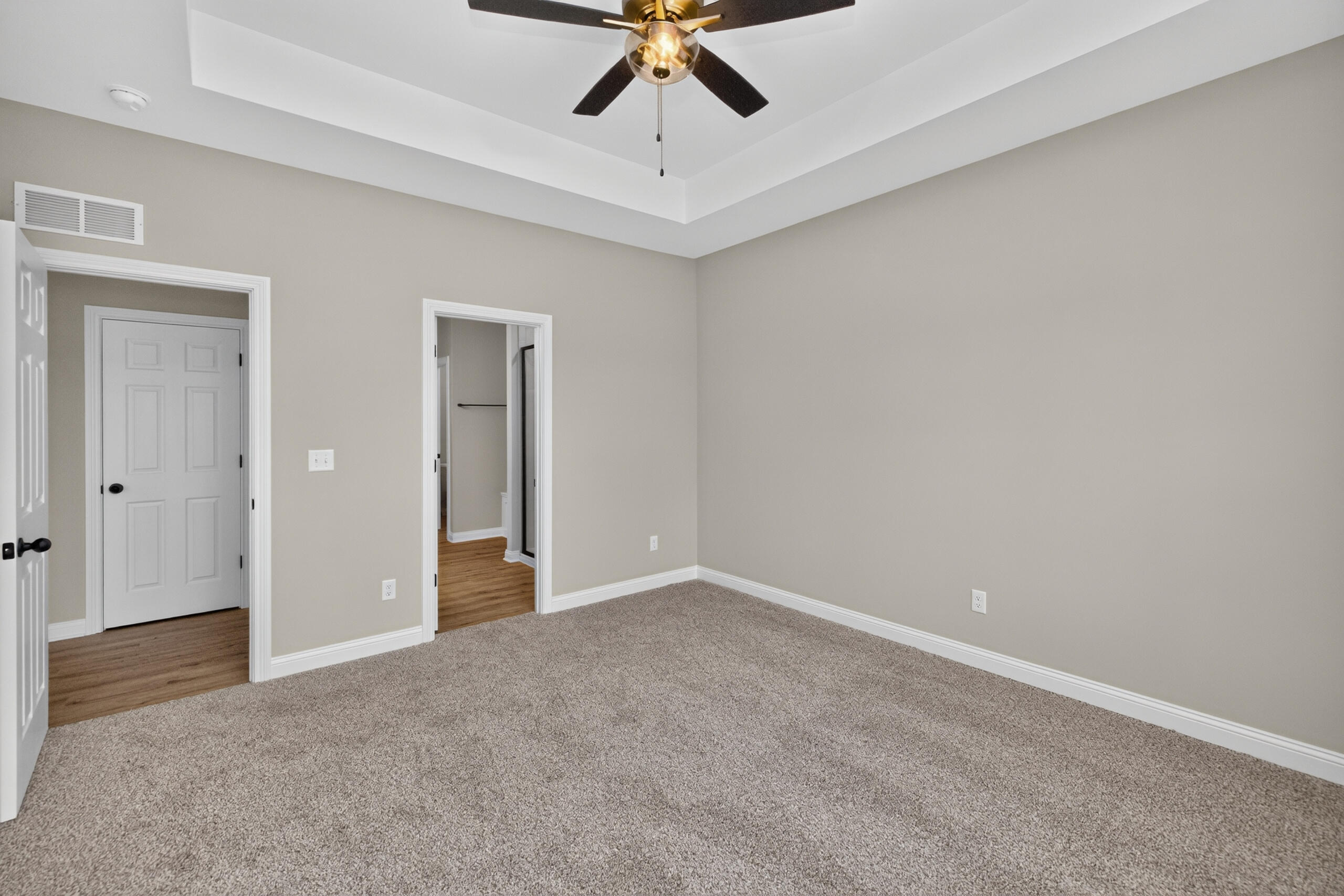 549 Shropshire Avenue Property Photo 12