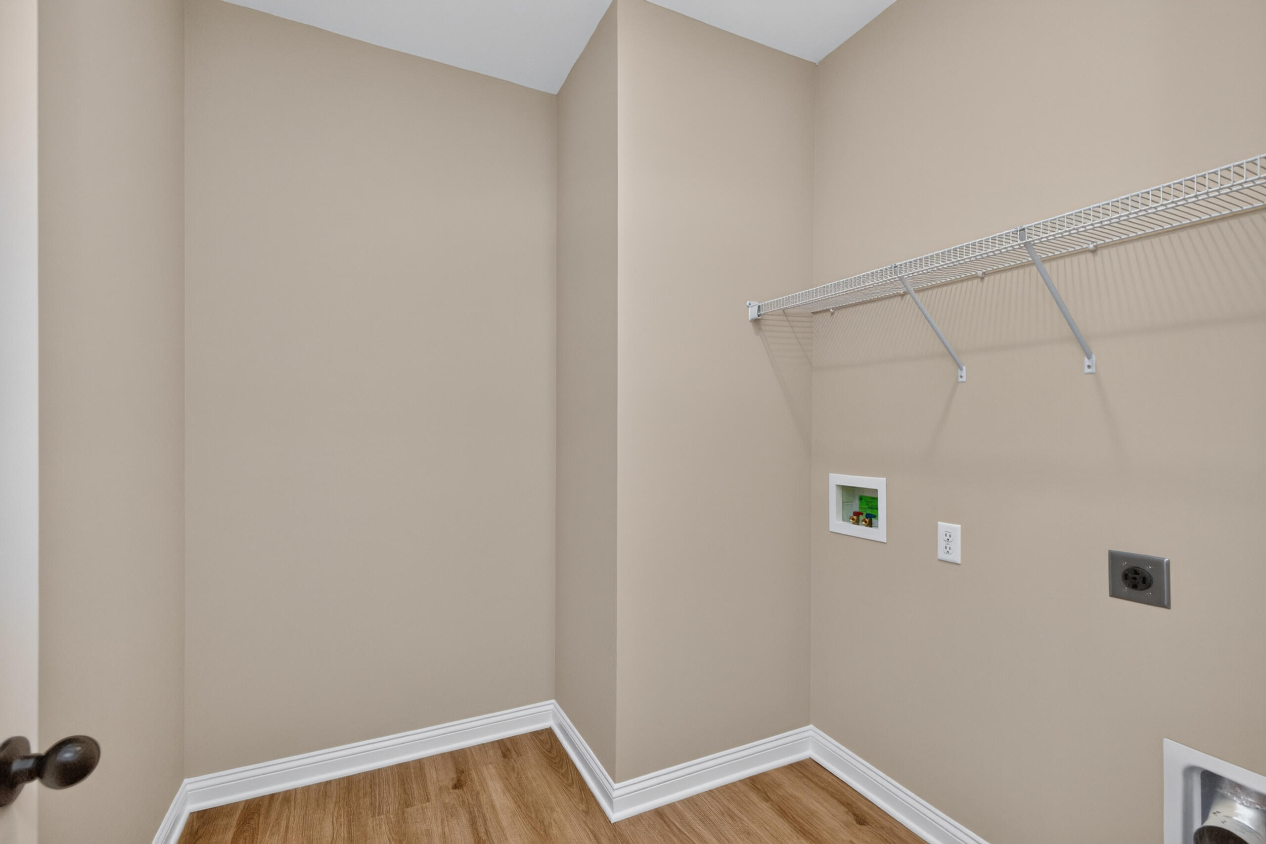 549 Shropshire Avenue Property Photo 15