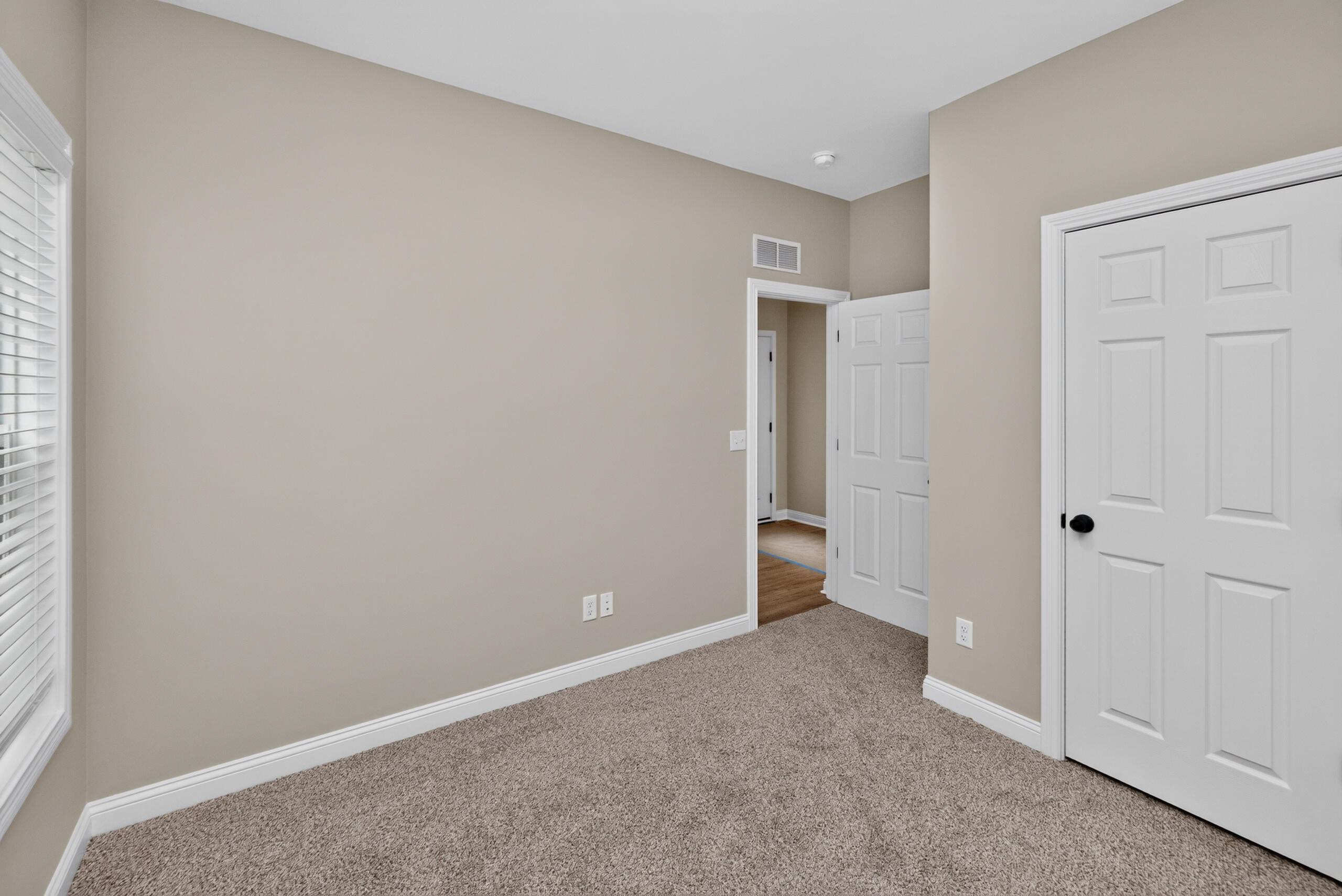549 Shropshire Avenue Property Photo 16