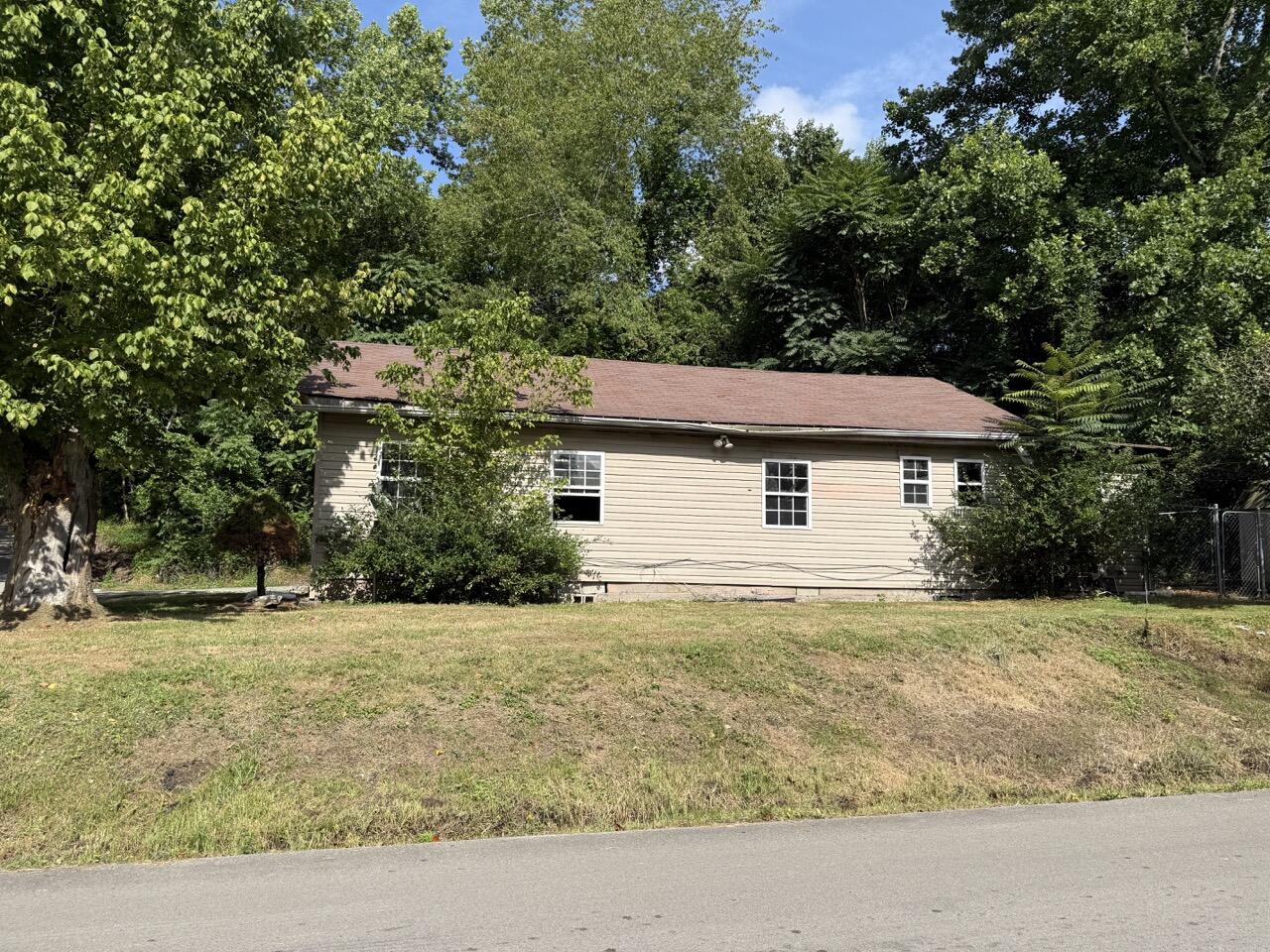 345 Standard Avenue Property Photo 4