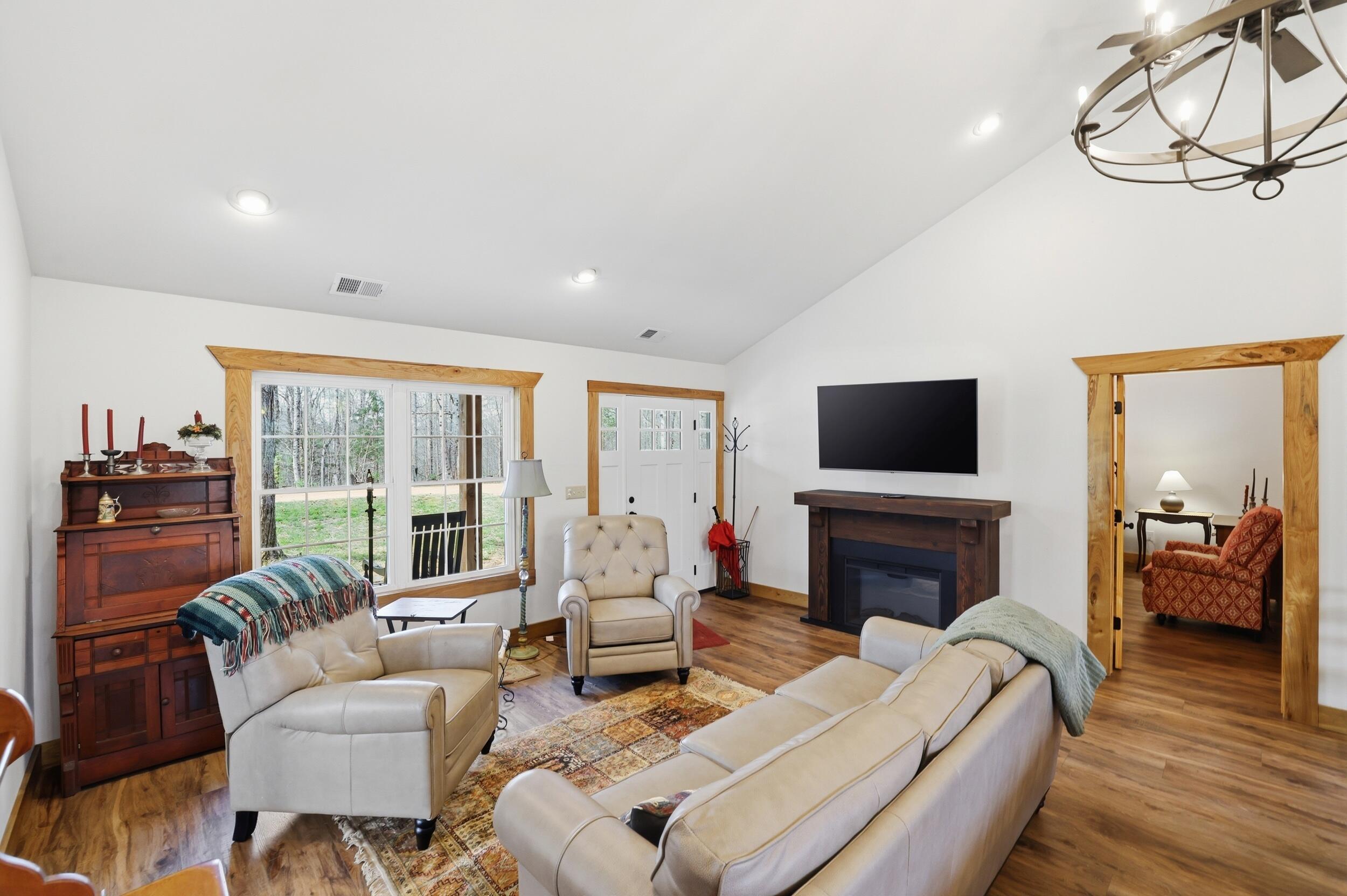 378 Shugars Hill Road Property Photo 14