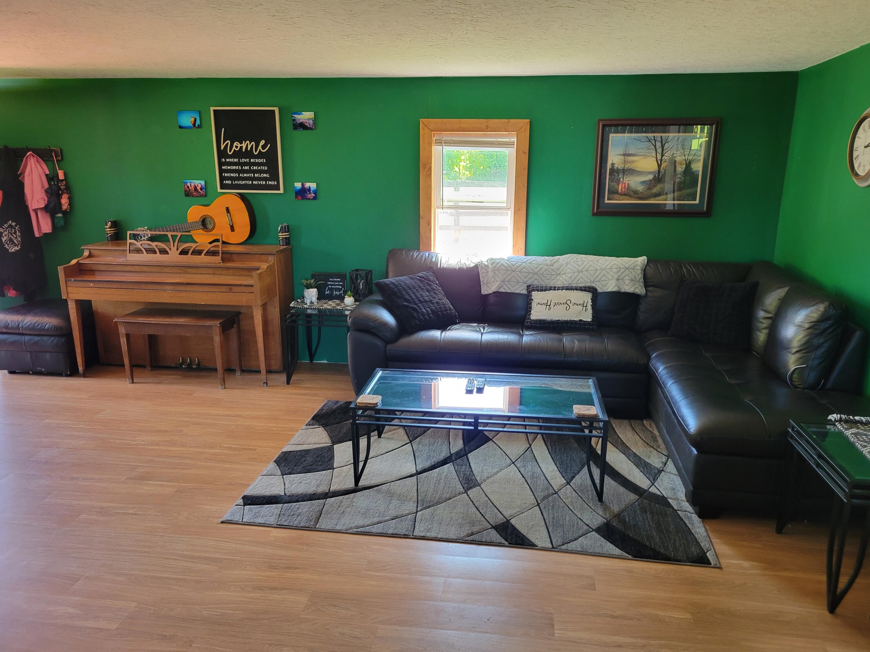929 Pine Grove Road Property Photo 7