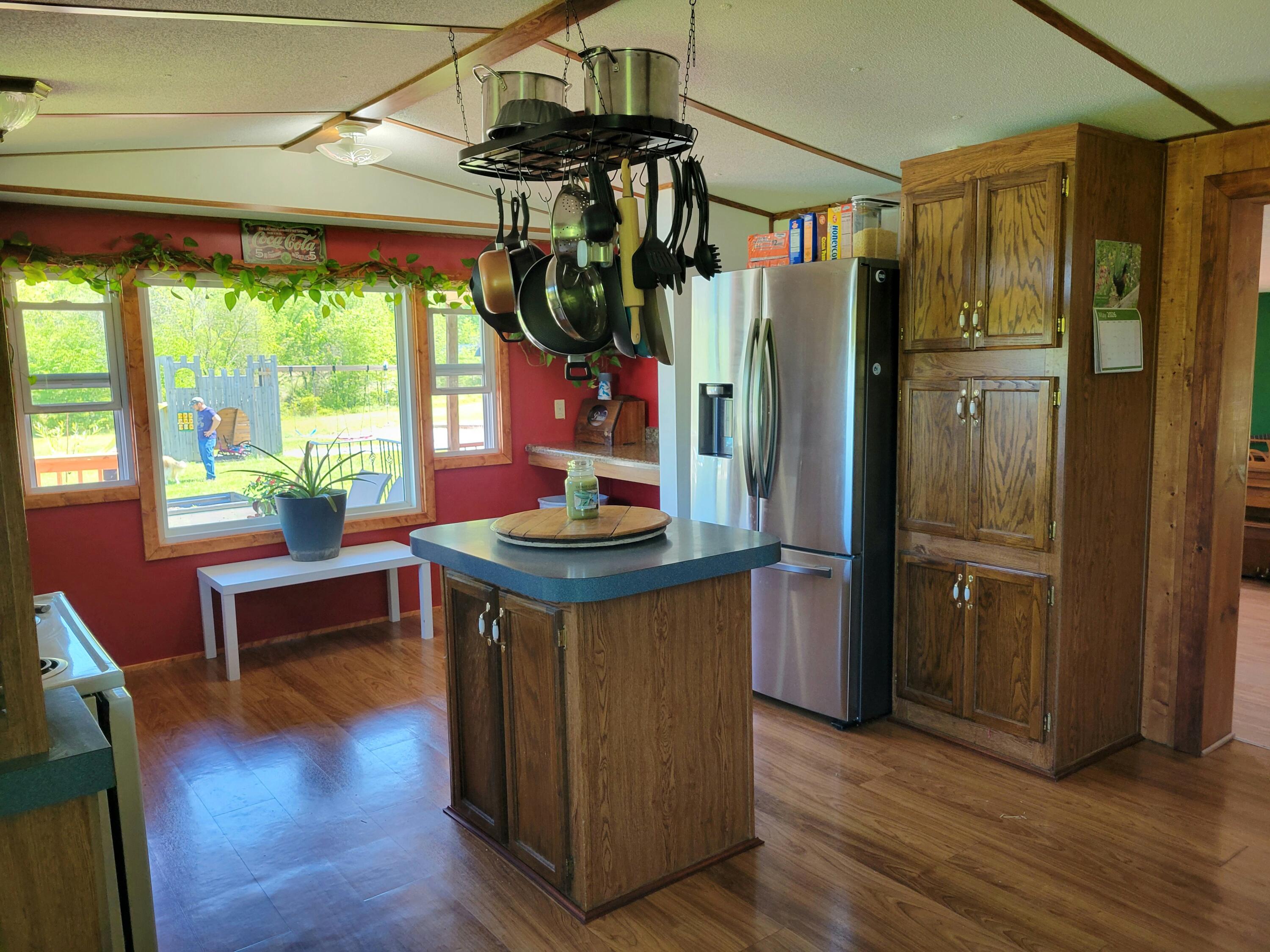 929 Pine Grove Road Property Photo 10