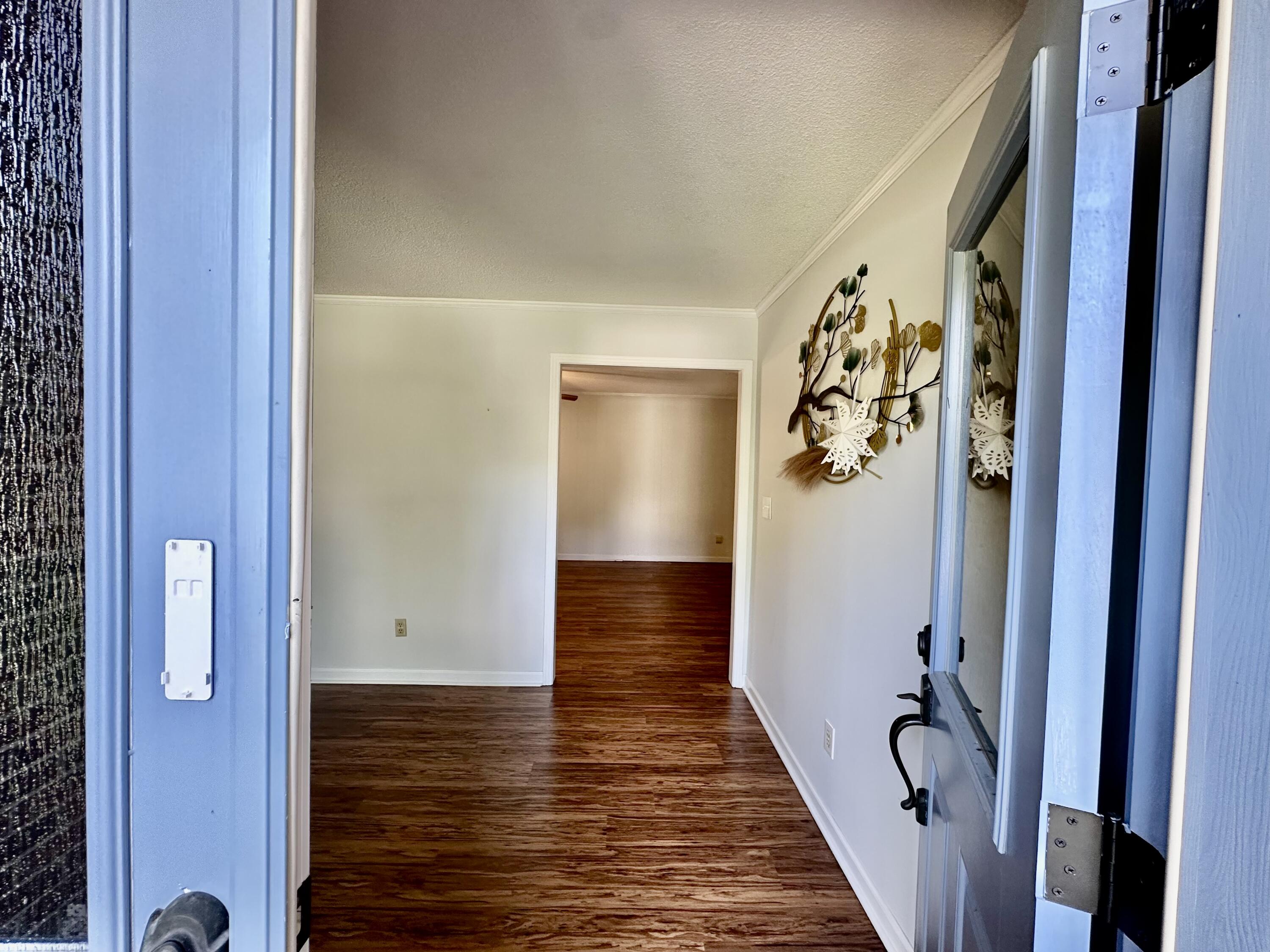 52 S Nottingham Lane Property Photo 5