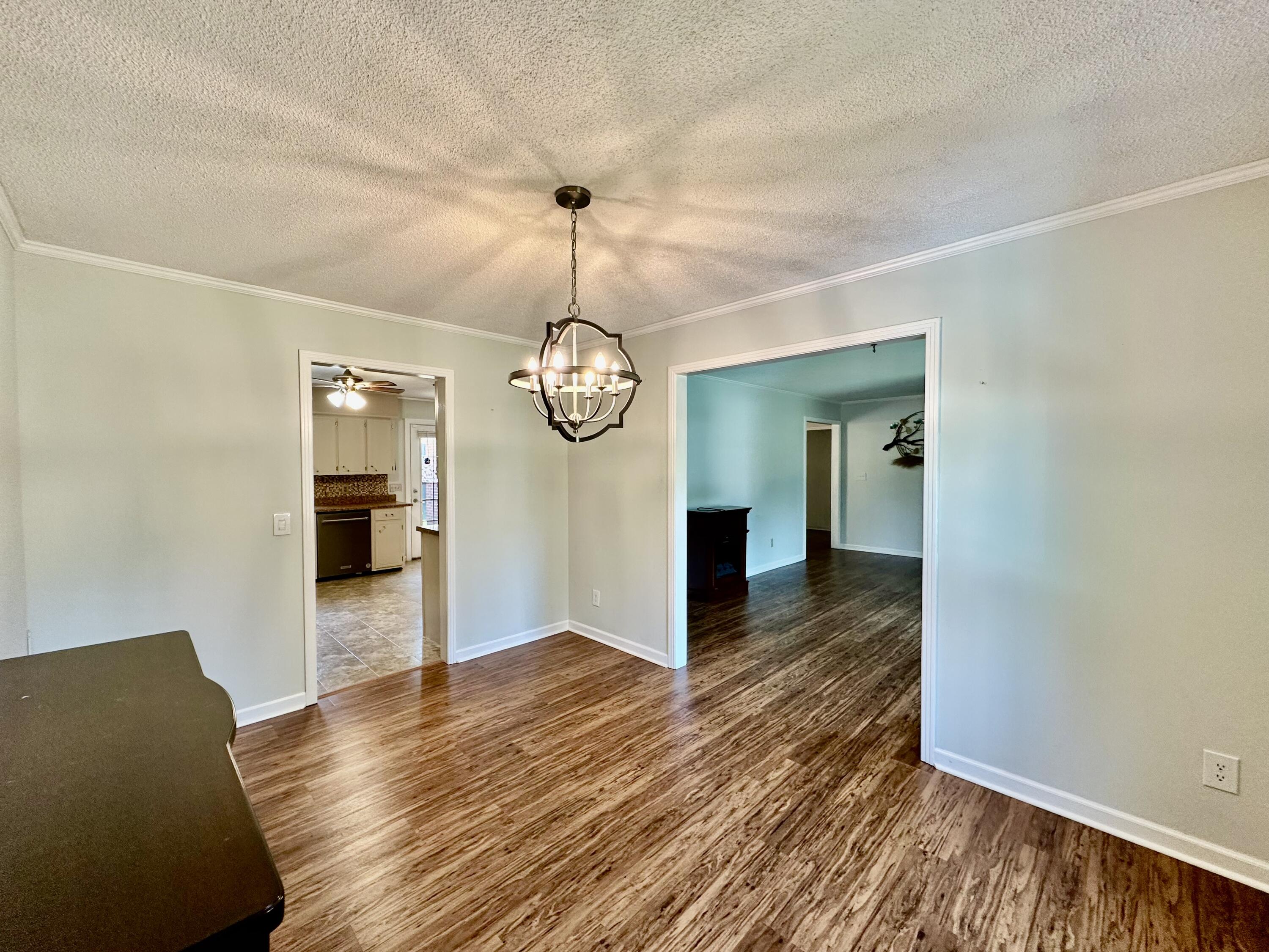 52 S Nottingham Lane Property Photo 8