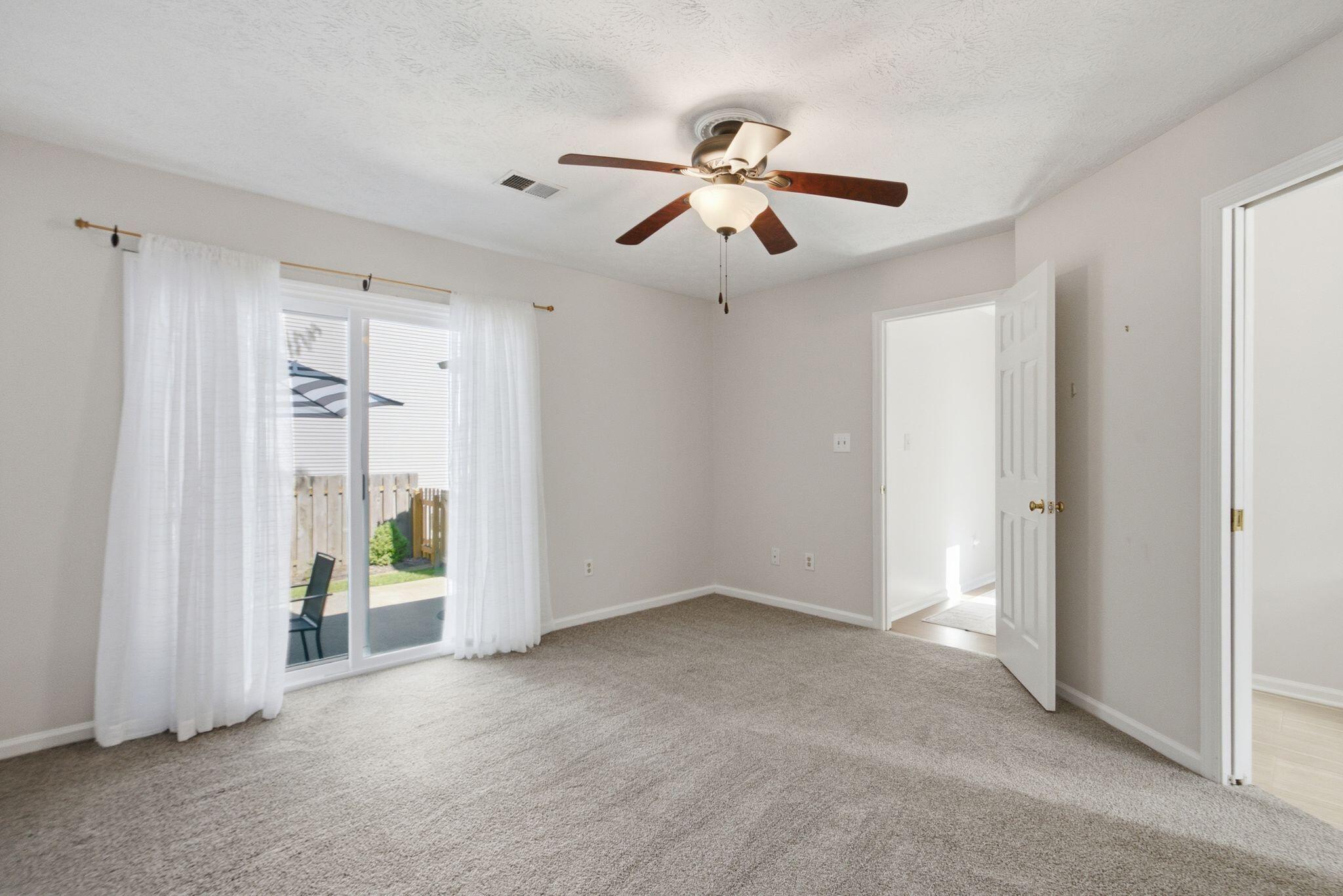2060 Glade Lane Property Photo 18
