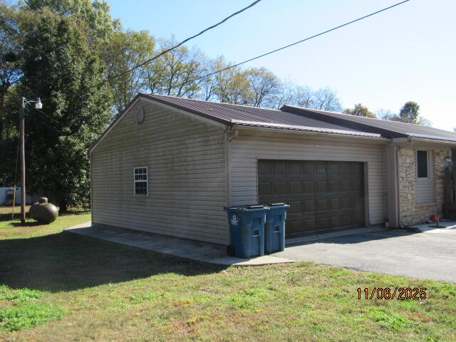 155 Deanne Drive Property Photo 4