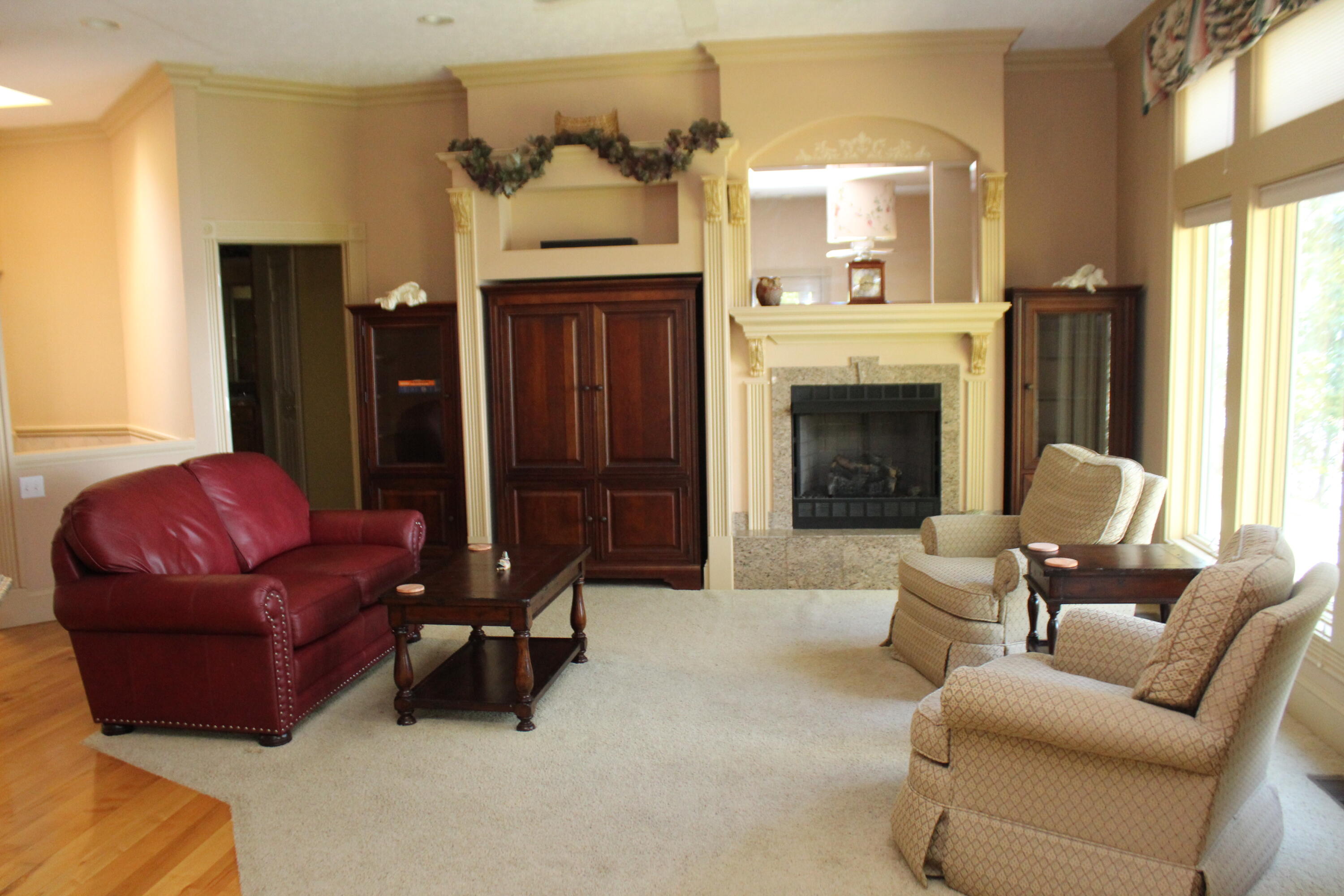 138 Elizabeth Drive Property Photo 12