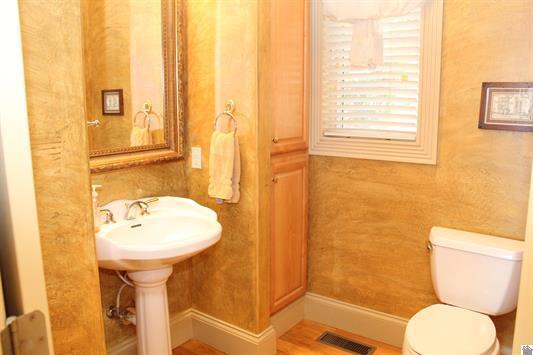 138 Elizabeth Drive Property Photo 16