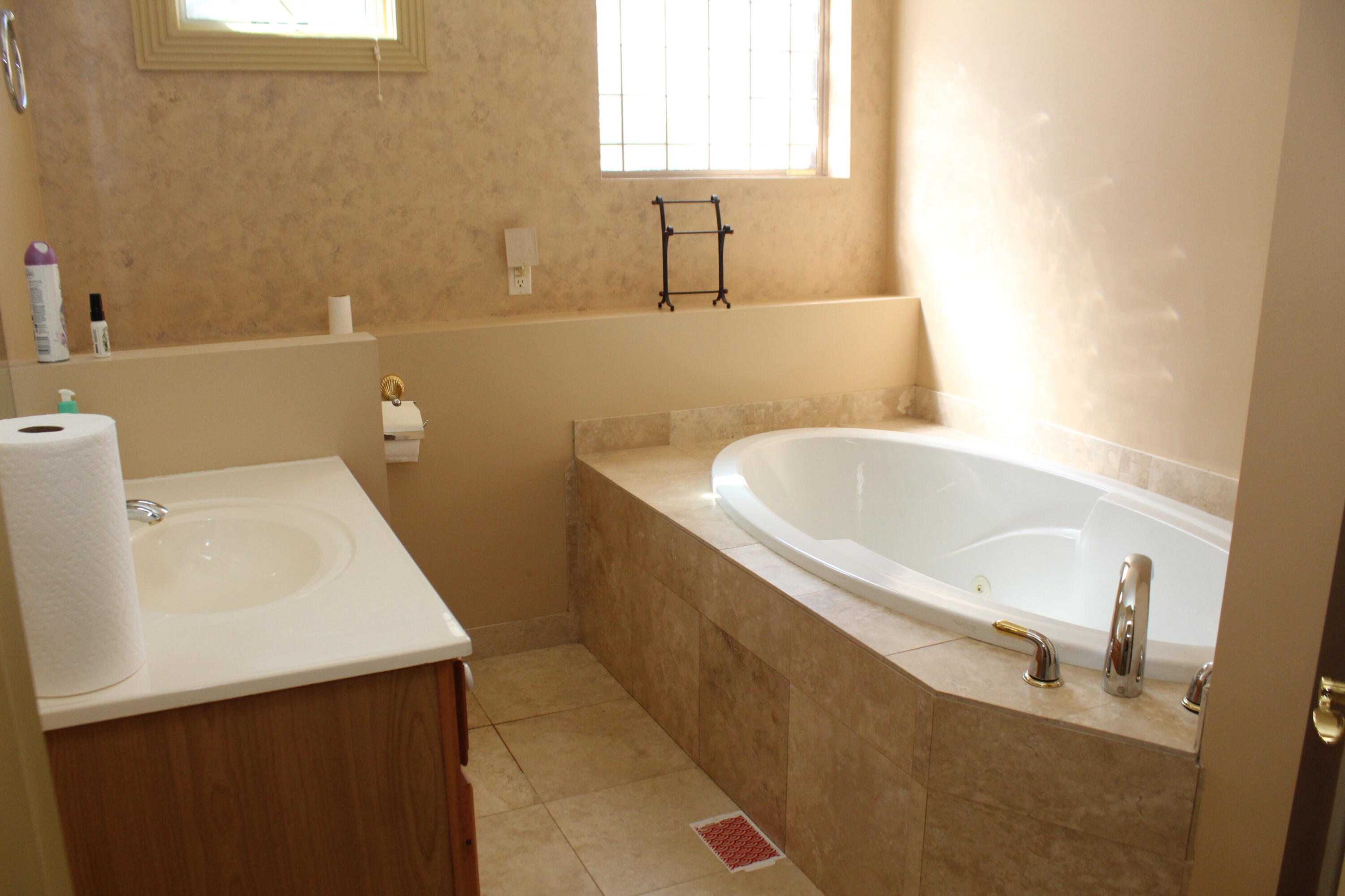 138 Elizabeth Drive Property Photo 28