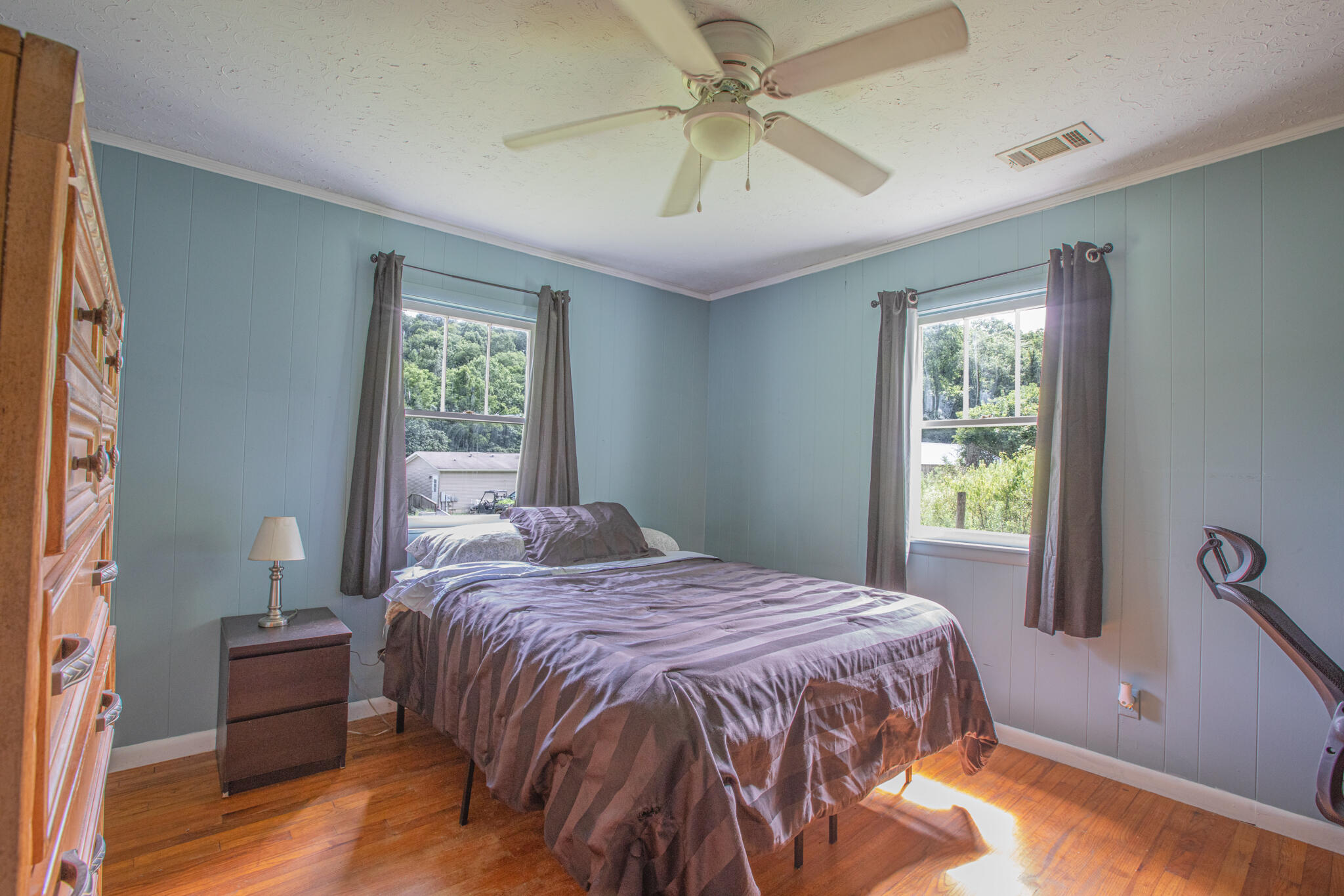 90 Trevor Lane Property Photo 25