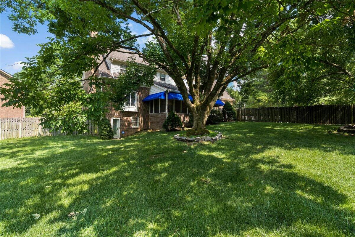 709 Turf Court Property Photo 45