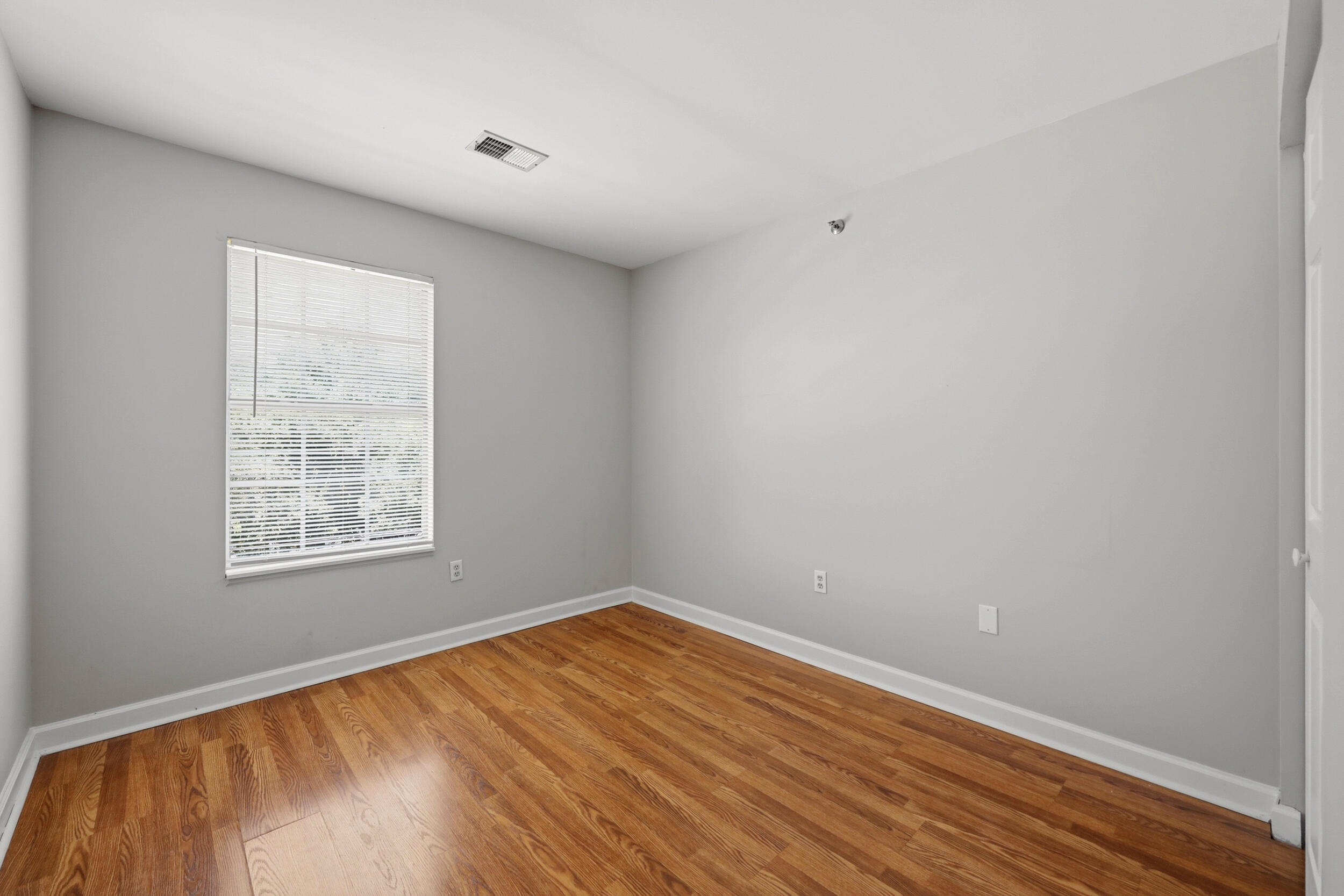 209 Simpson Avenue 304 Property Photo 18