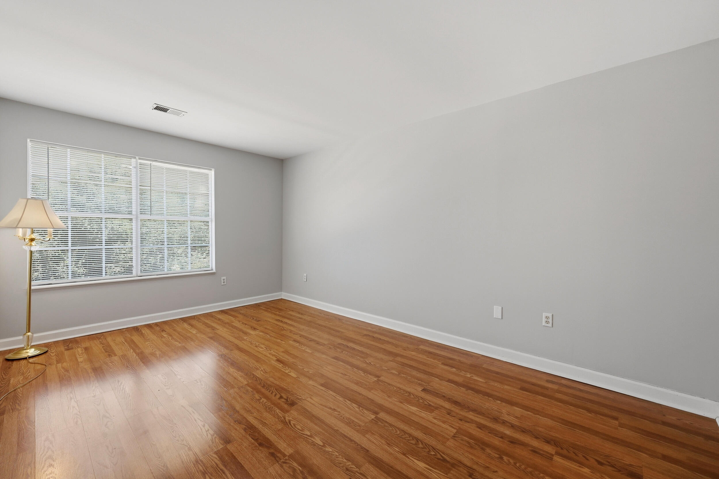 209 Simpson Avenue 304 Property Photo 21