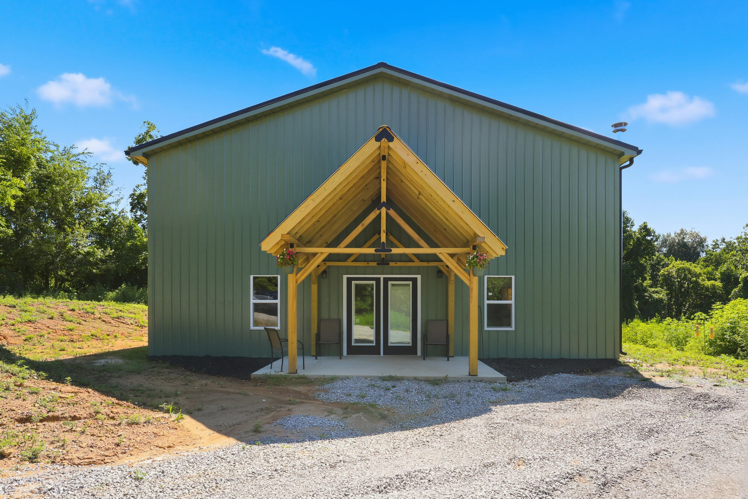 1846 Cream Ridge Road Property Photo 2