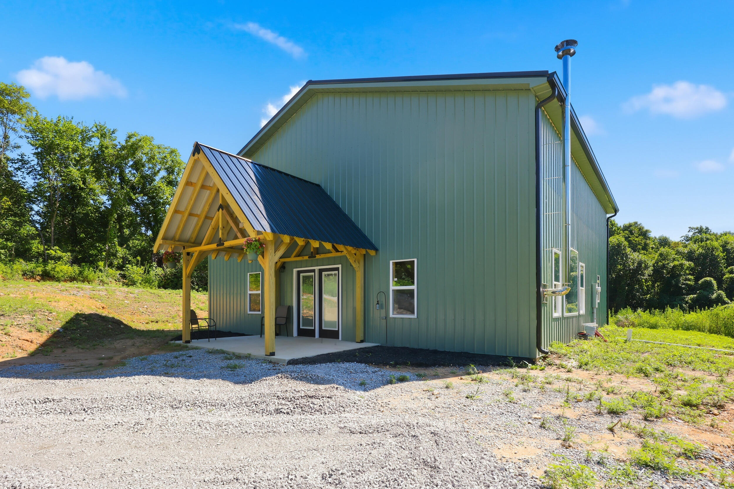 1846 Cream Ridge Road Property Photo 3