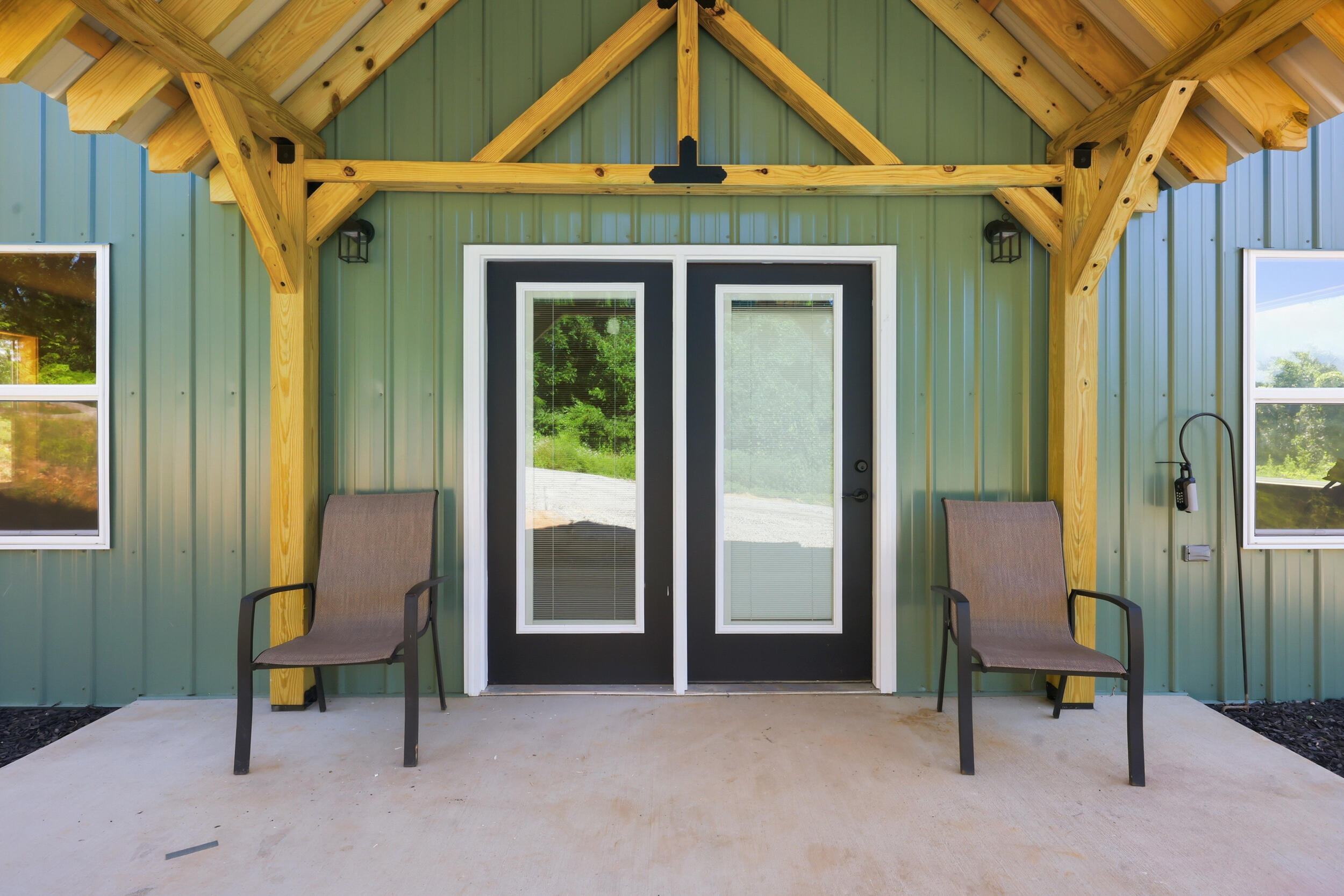 1846 Cream Ridge Road Property Photo 4