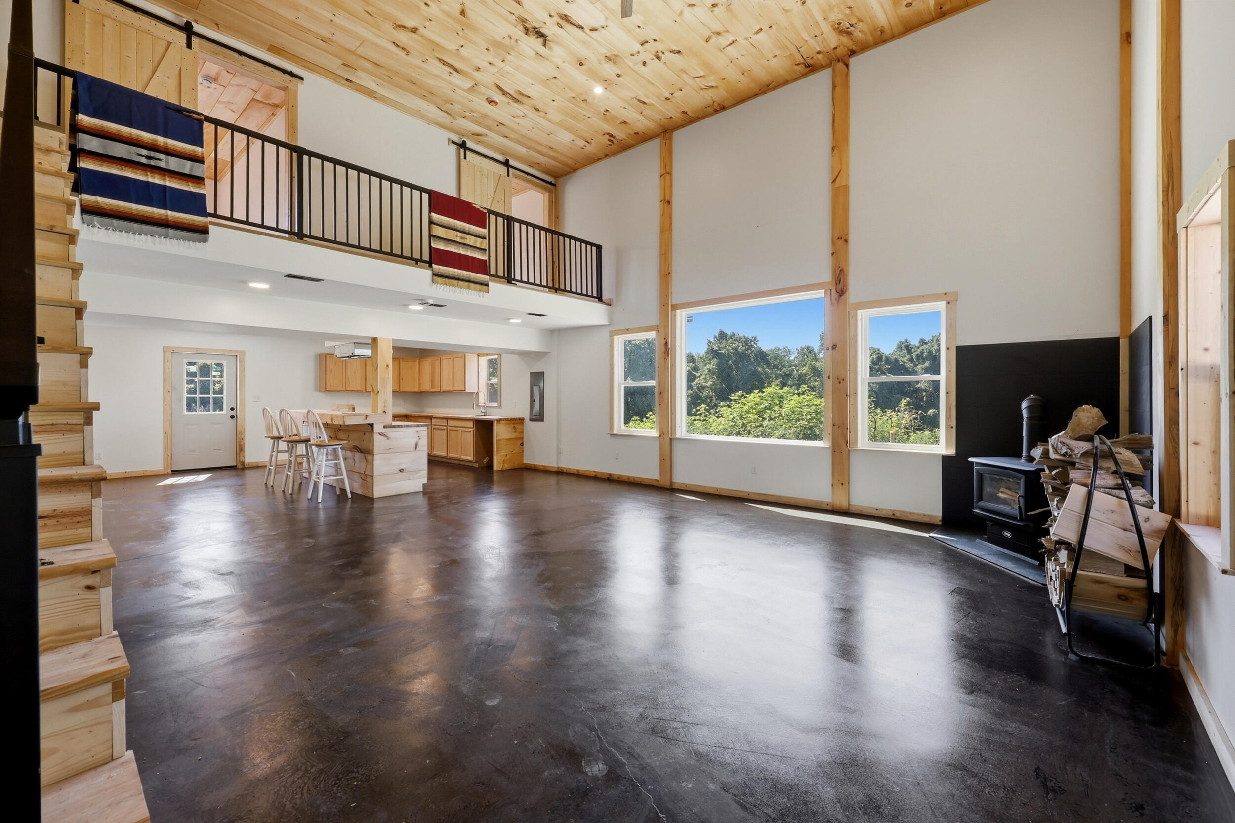 1846 Cream Ridge Road Property Photo 6