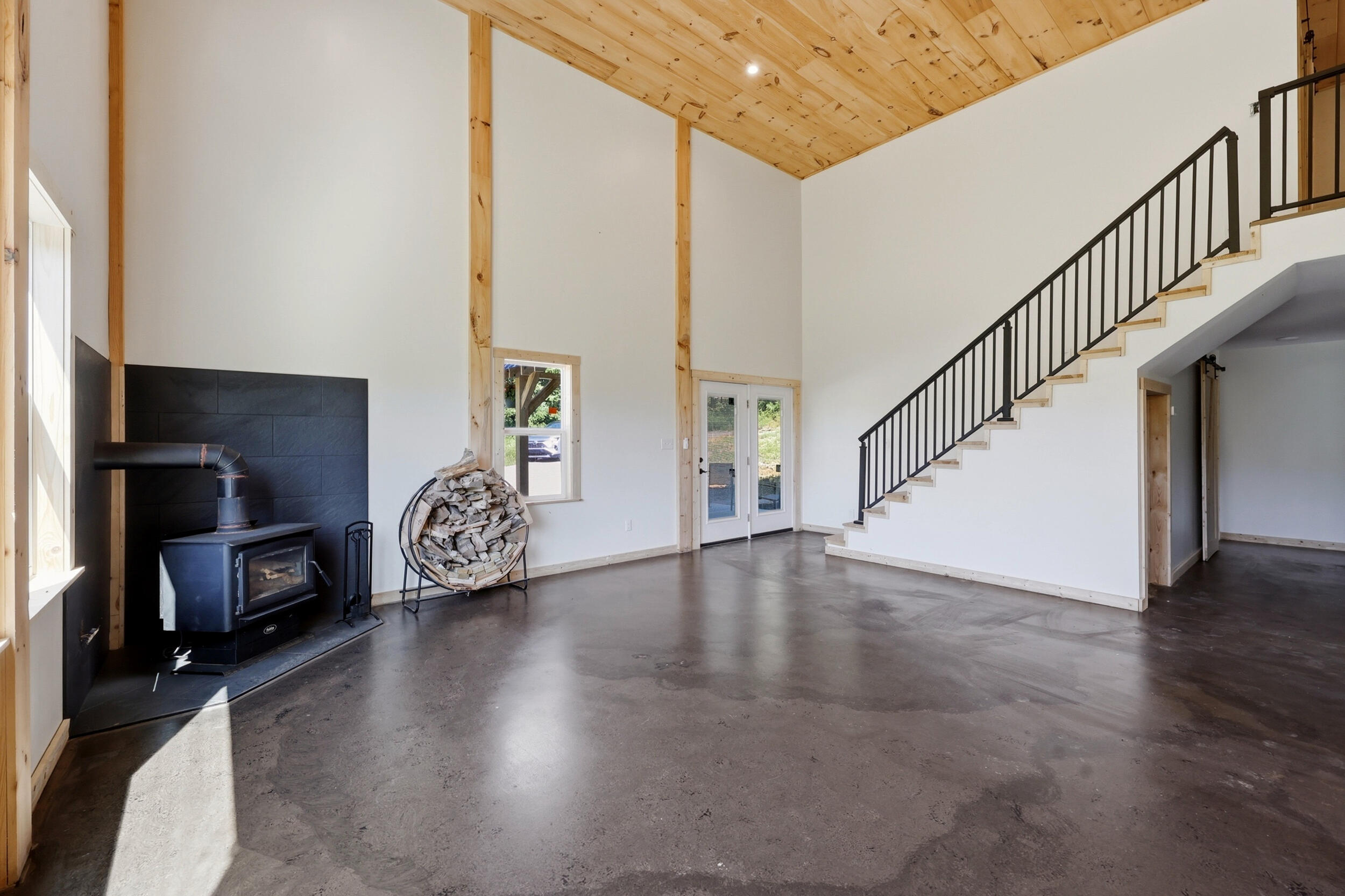 1846 Cream Ridge Road Property Photo 8