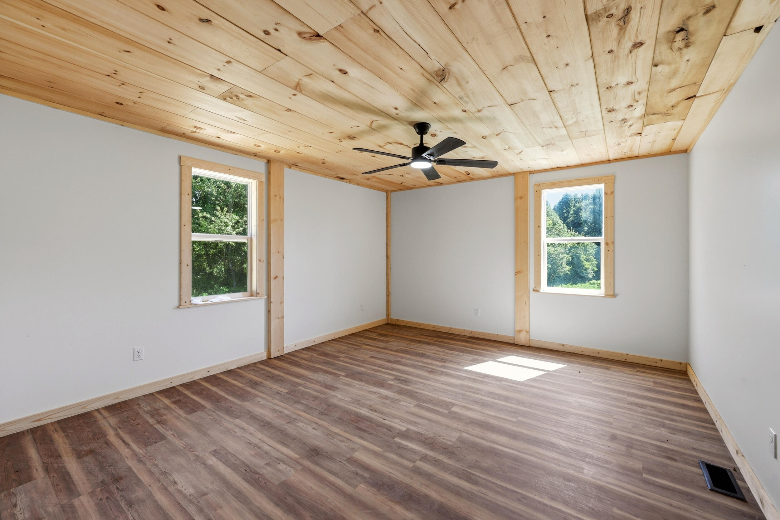 1846 Cream Ridge Road Property Photo 21