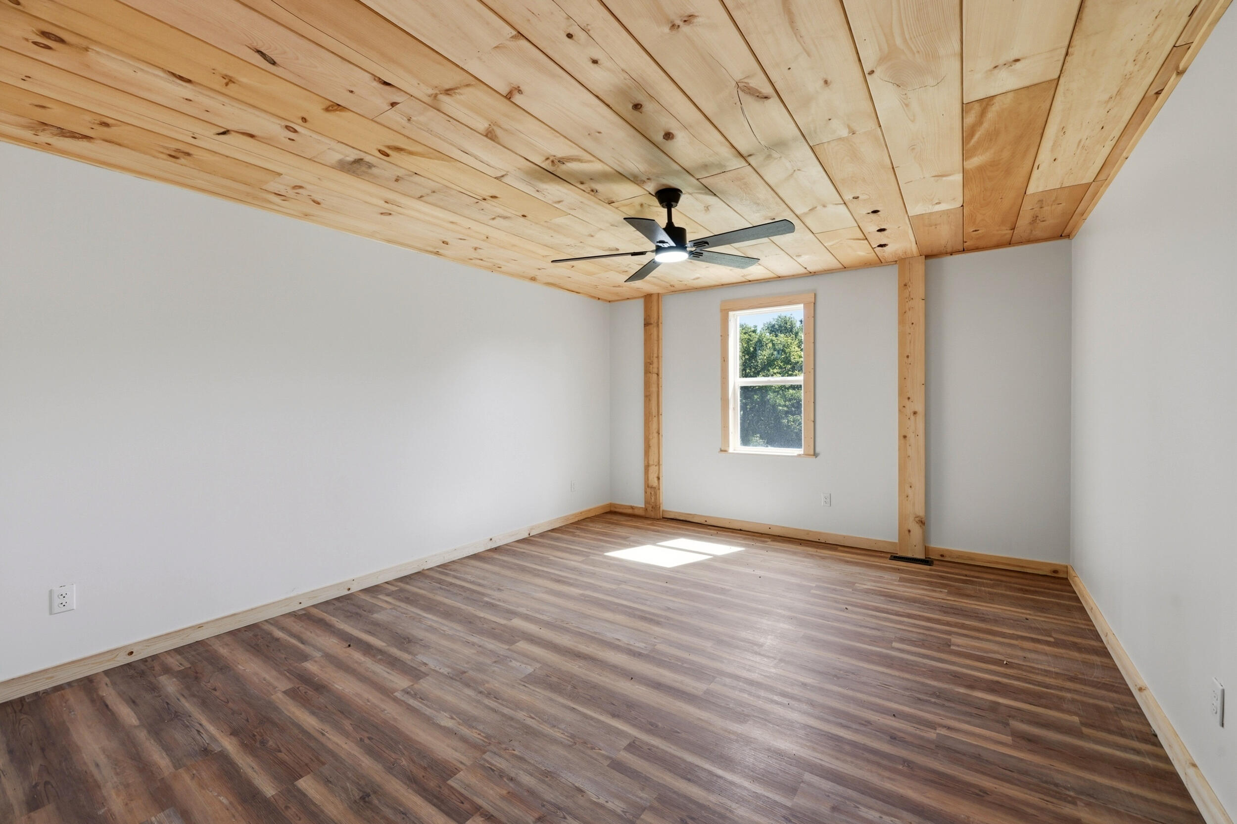 1846 Cream Ridge Road Property Photo 23