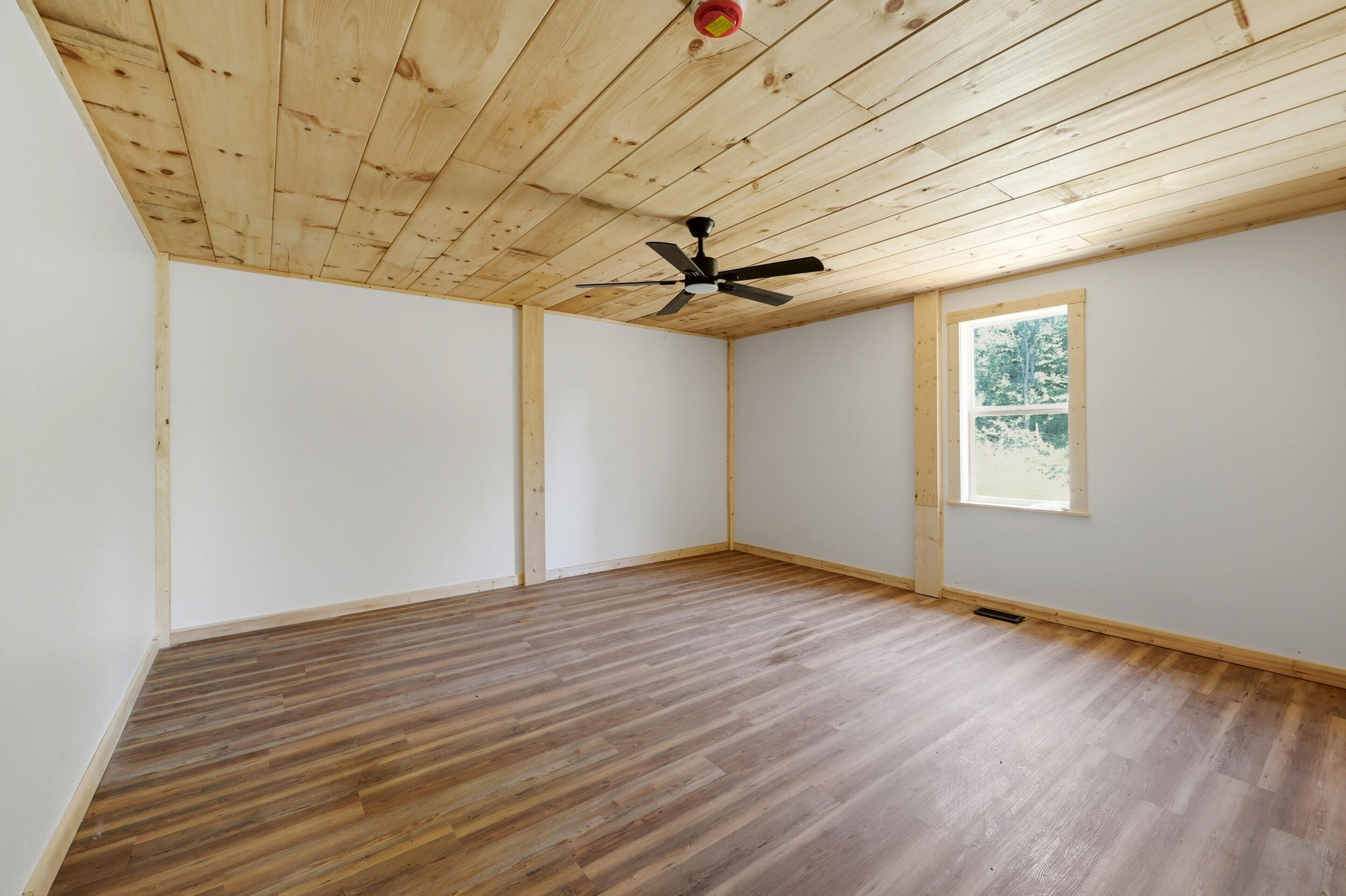 1846 Cream Ridge Road Property Photo 27