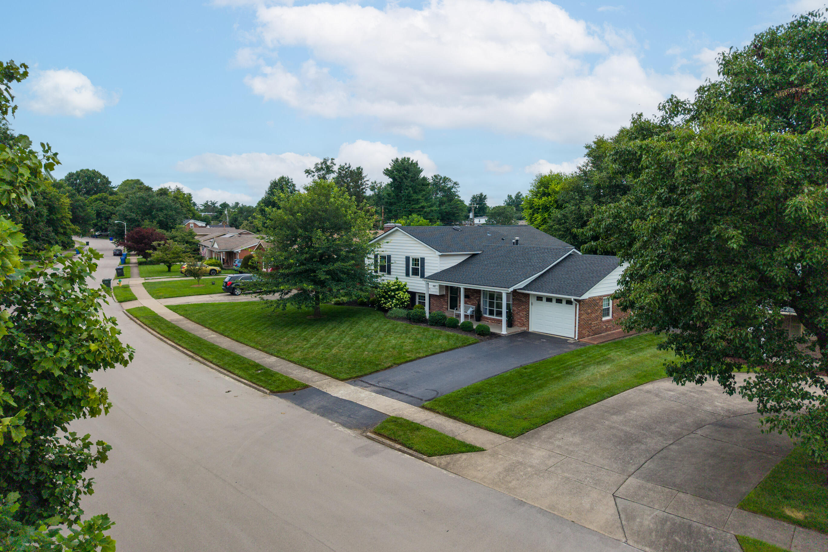 343 Curtin Drive Property Photo 1