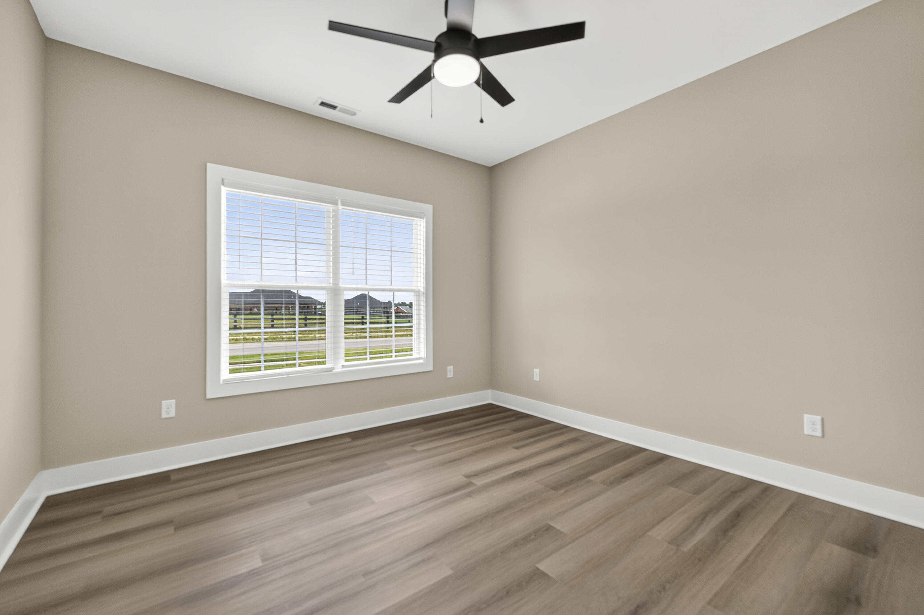 108 Cabela Drive Property Photo 23