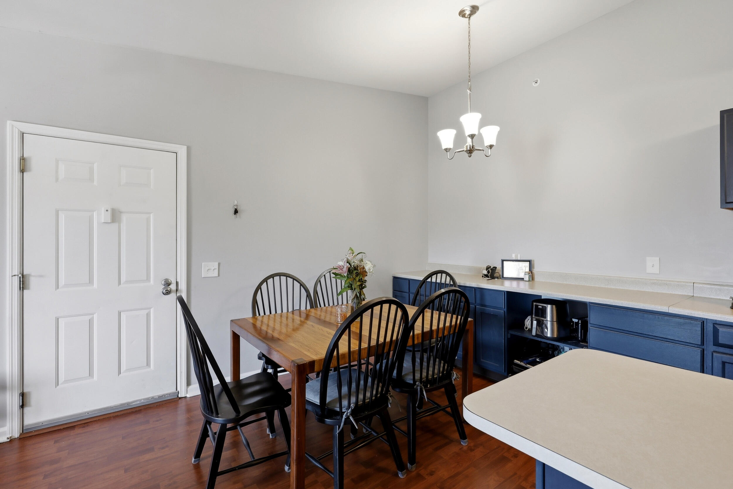 251 Simpson Avenue 317 Property Photo 6