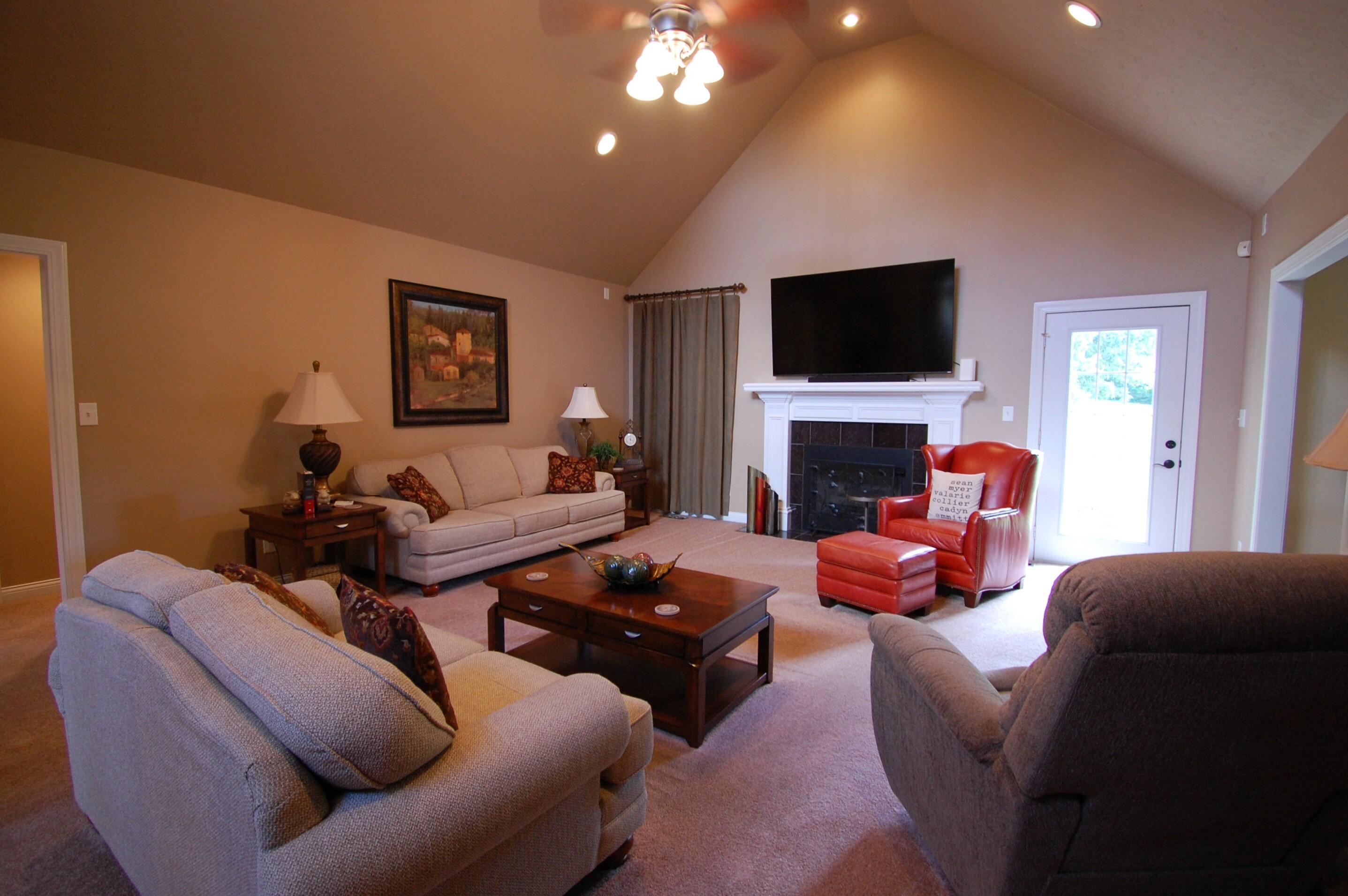4 White Pine Place Property Photo 17