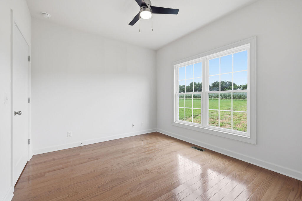 54 North Drive Property Photo 15