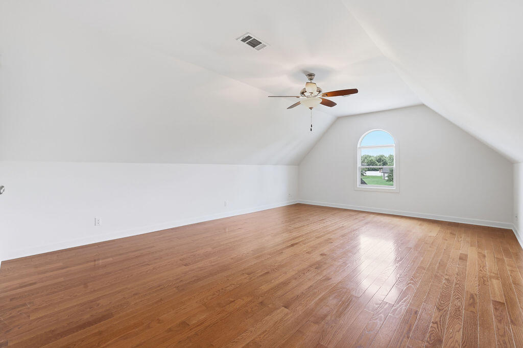 54 North Drive Property Photo 31